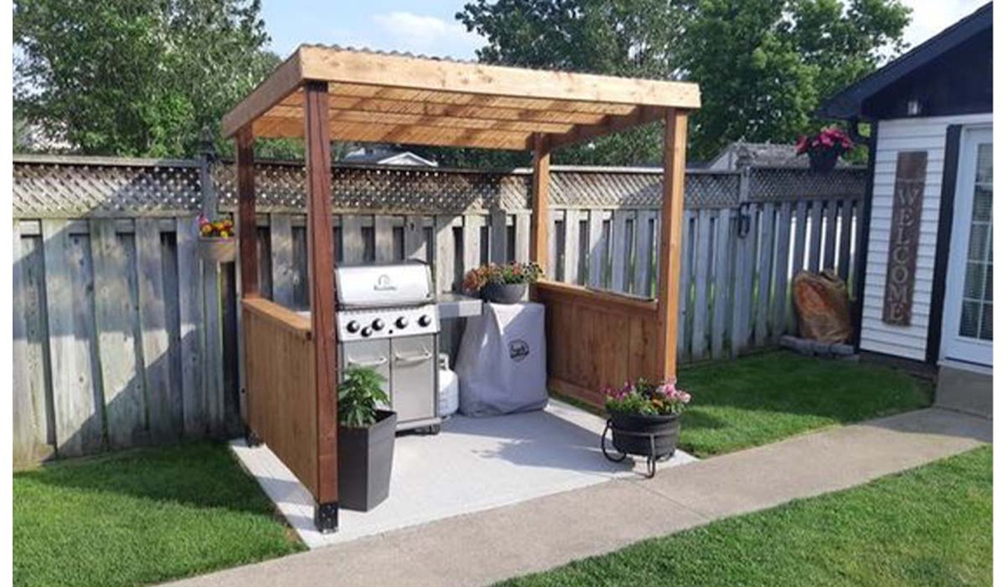 BBQ with pergola