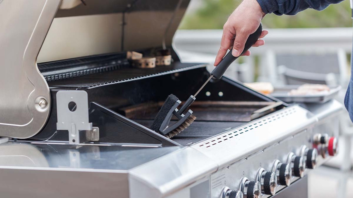 How to clean a bbq