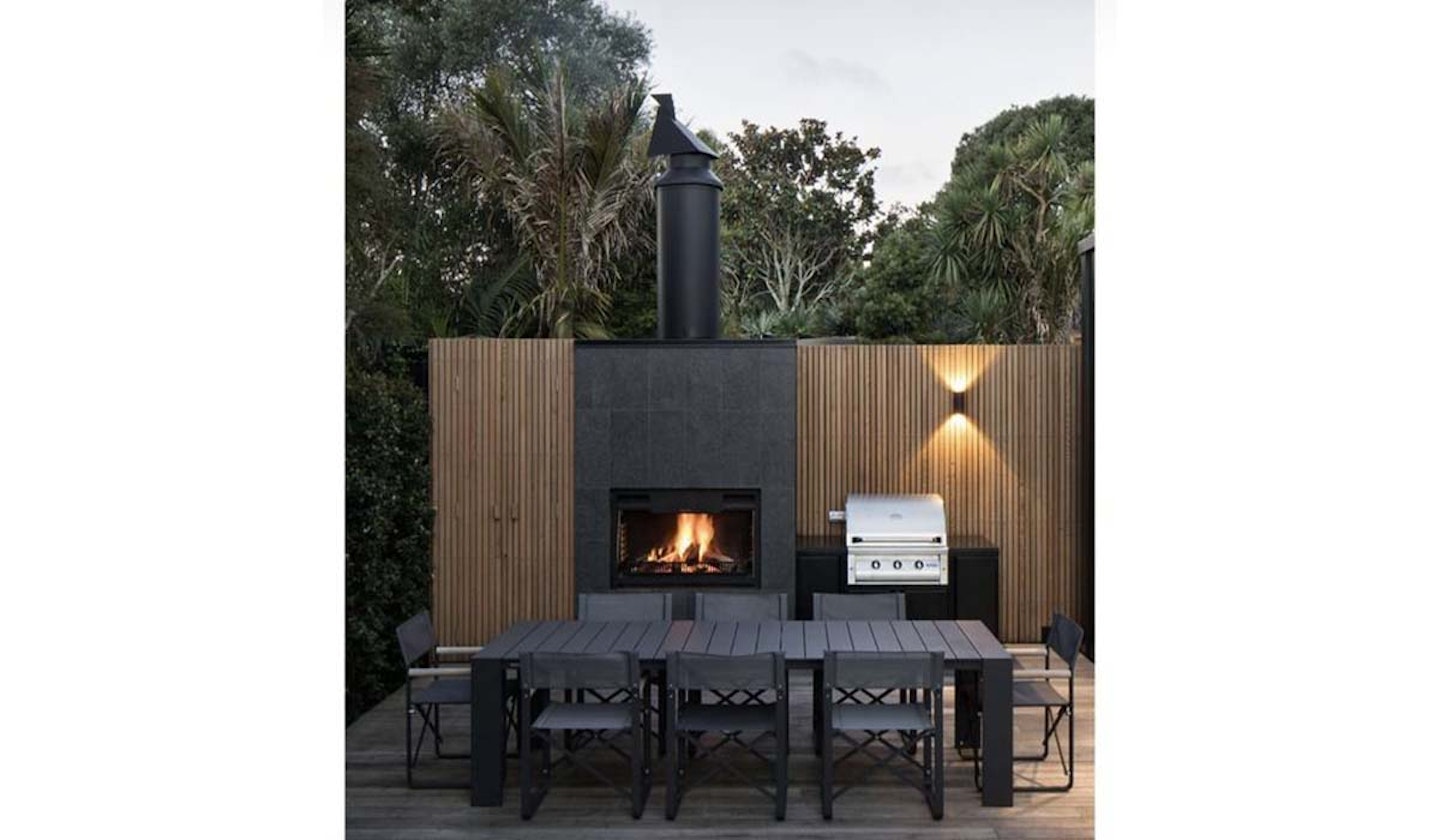 Modern BBQ fire place