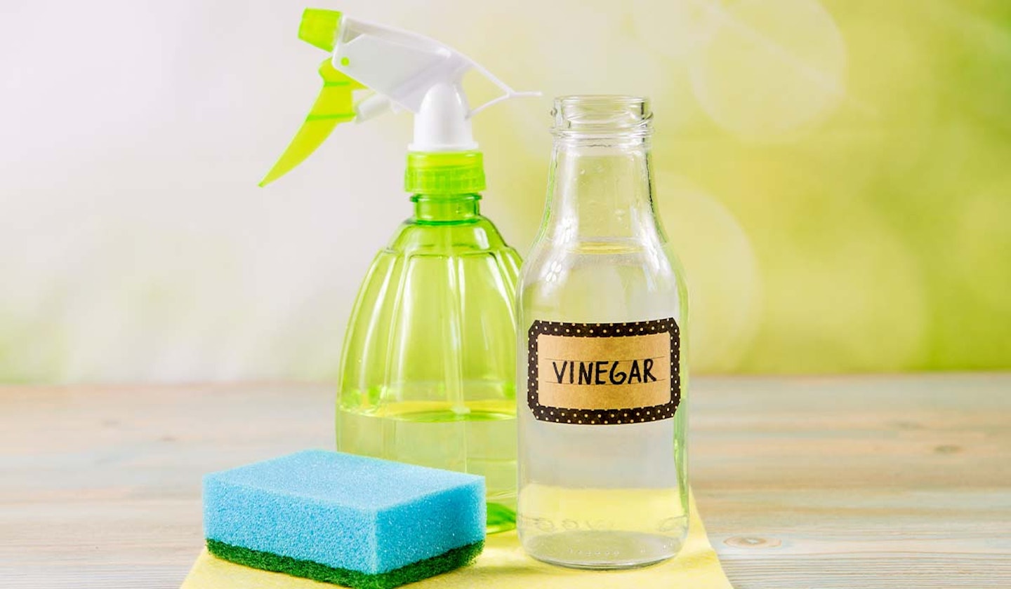White vinegar for cleaning BBQ