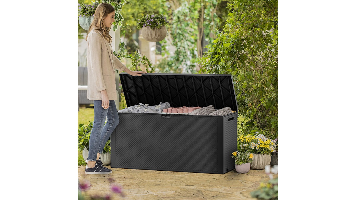 25 clever garden storage ideas