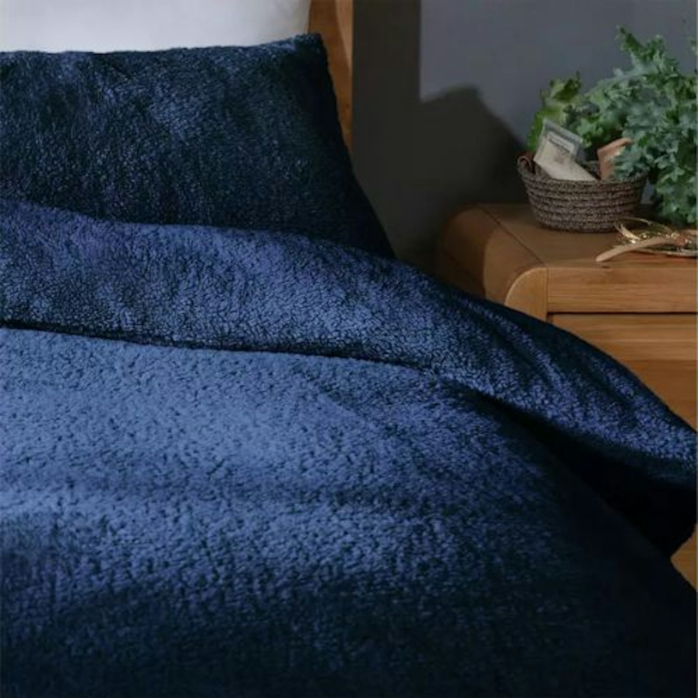Argos Home Fleece Bedding Set in Navy