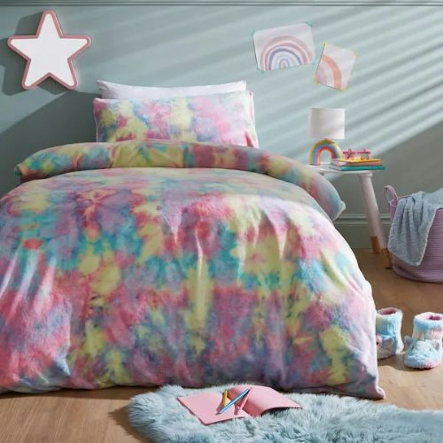 Dunelm Rainbow Tie Dye Fleece Bedding Set