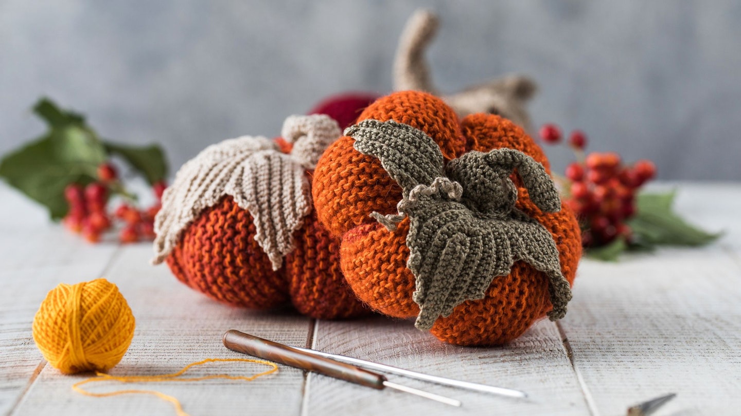 How to make your own crochet pumpkins