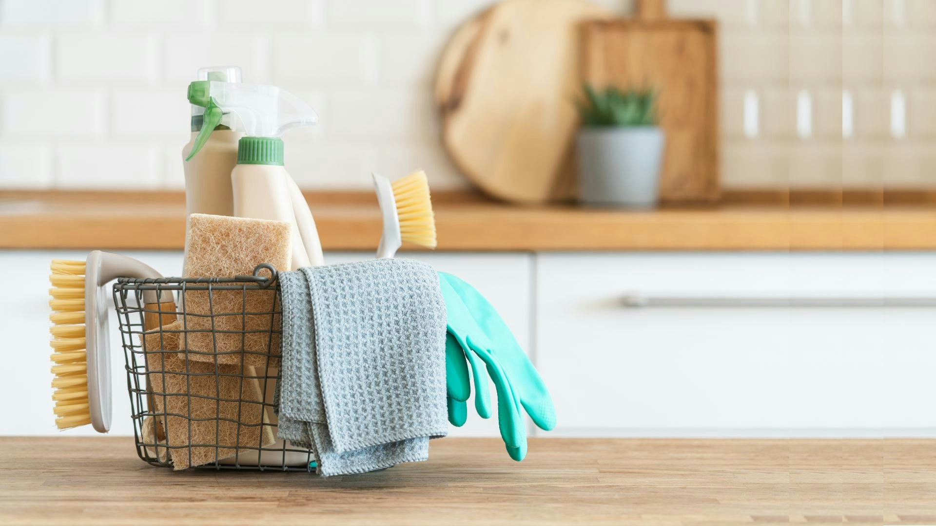 Step by step guide to cleaning your kitchen