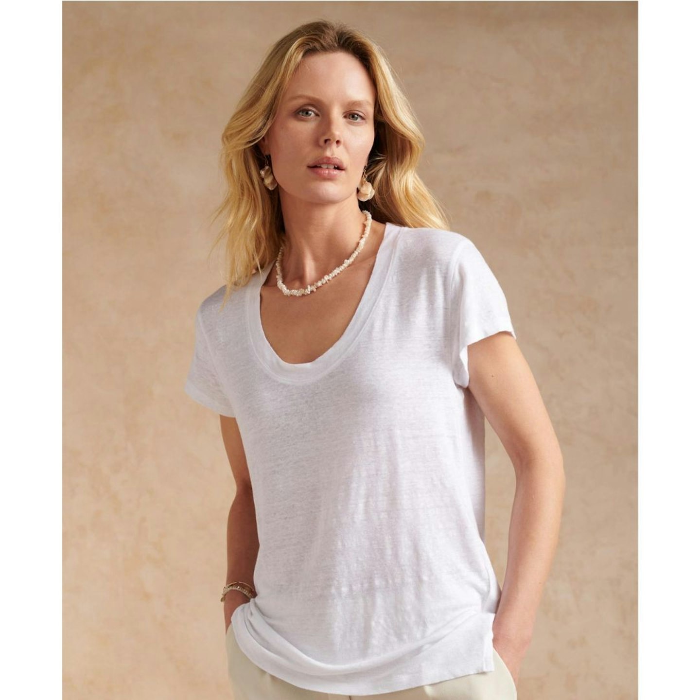 The White Company sale : Linen Scoop Neck T-Shirt
