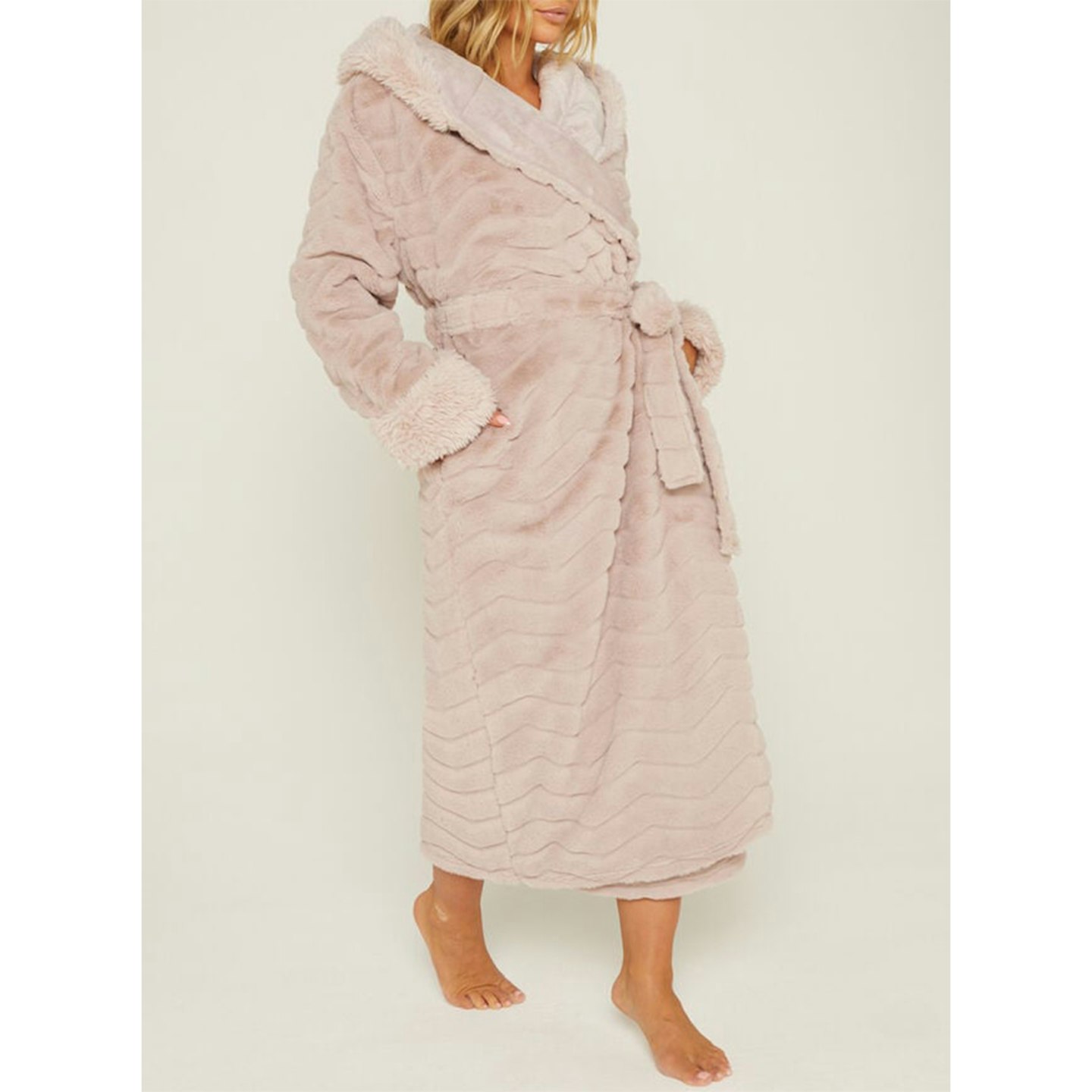 Fluffy chevron long dressing gown