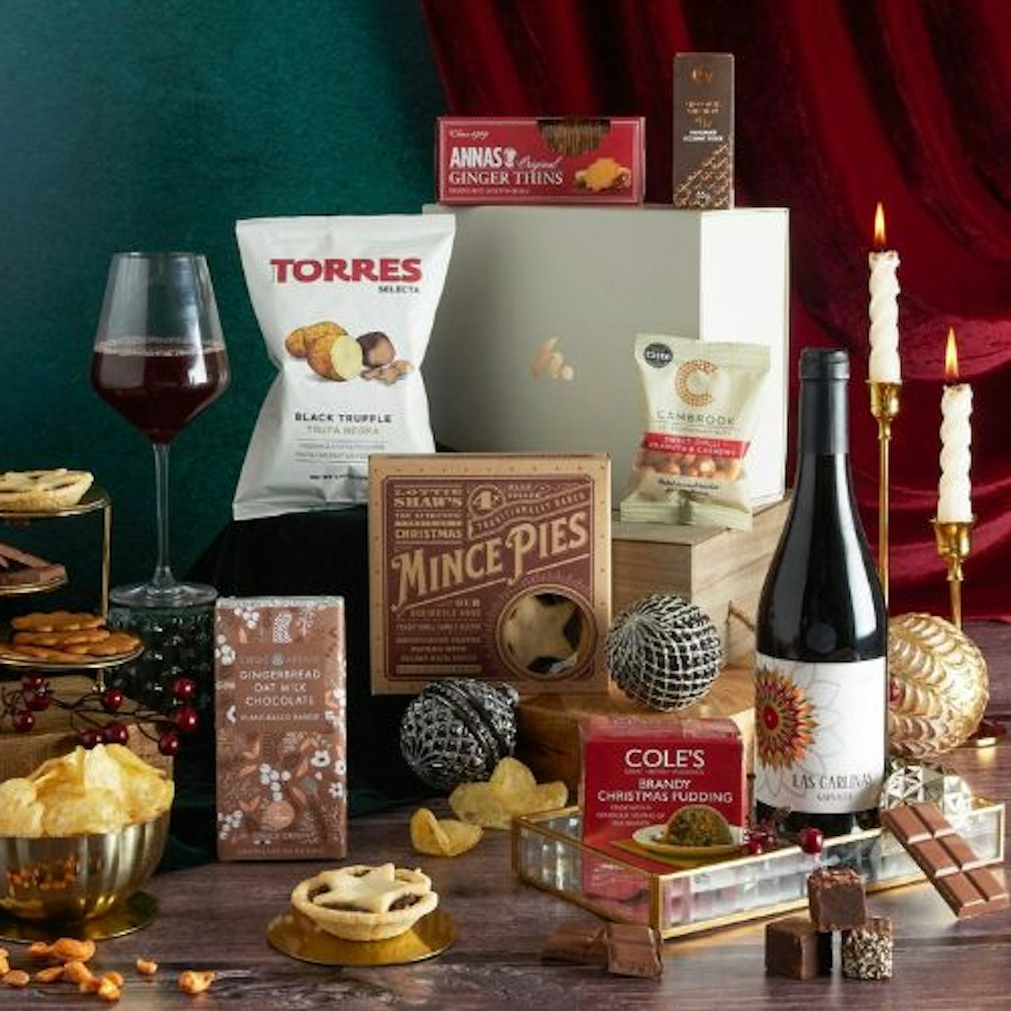 Red Wine and Festive Treats Hamper (Vegan)