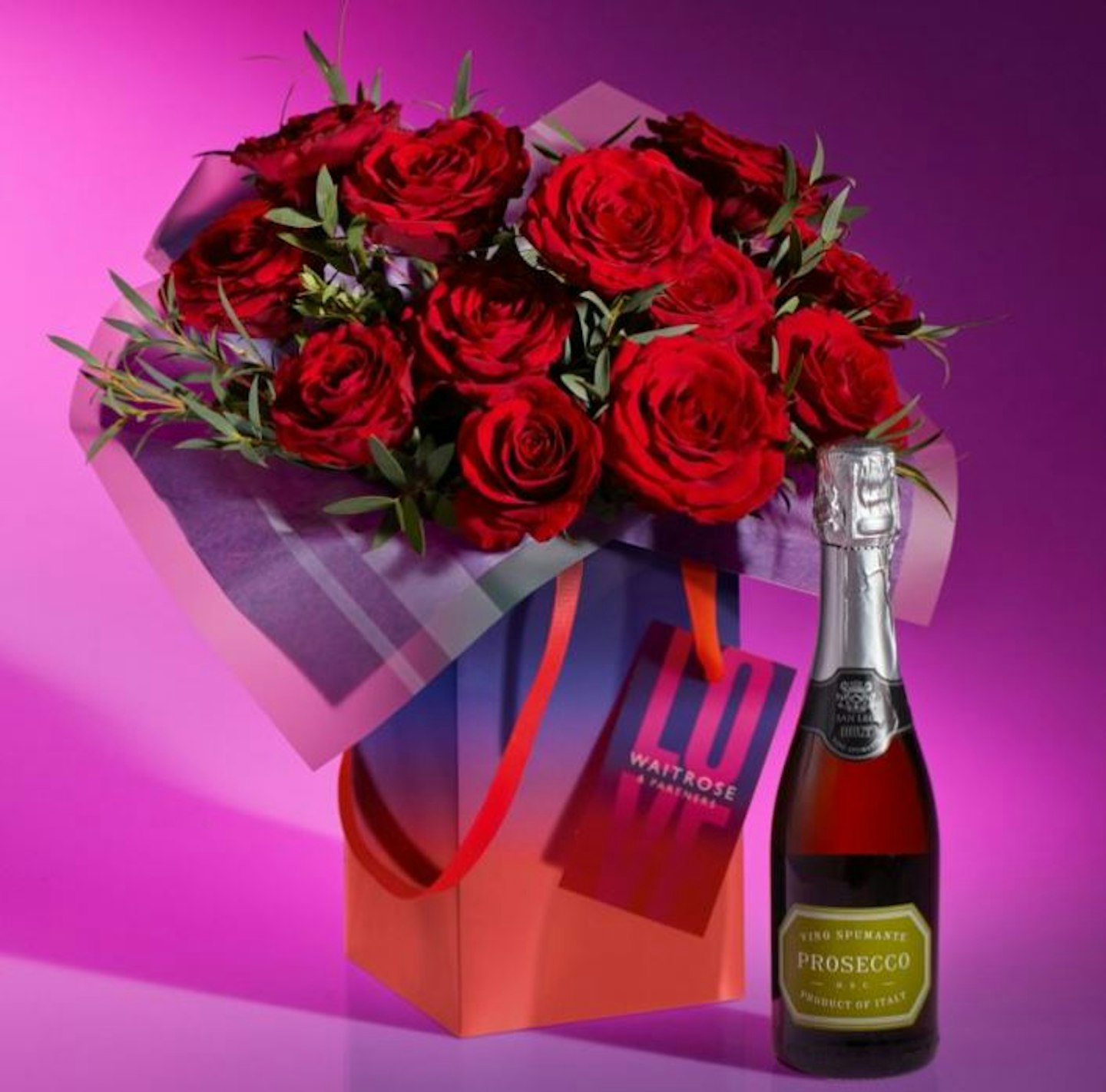 Valentine’s Day Classic Red Roses Gift Bag & Mini Prosecco