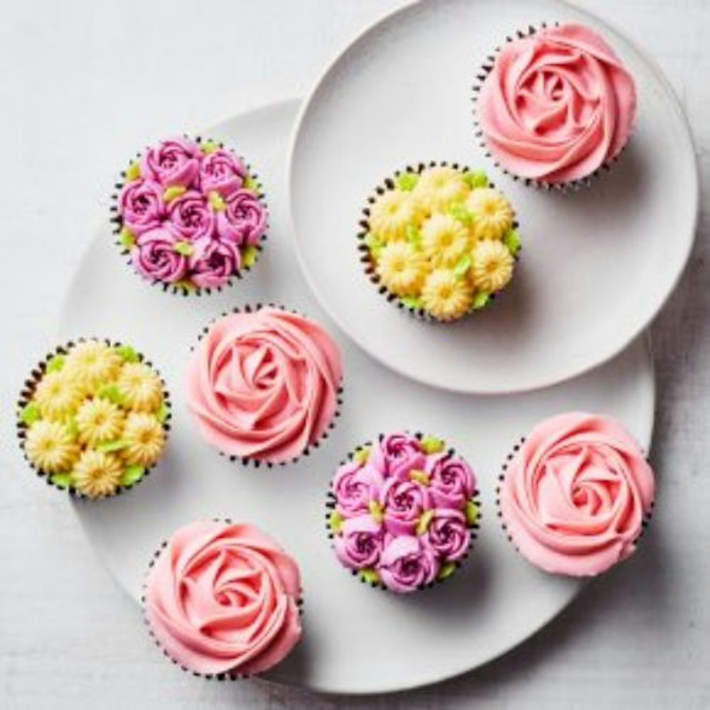 Waitrose 8 Floral Cupcakes