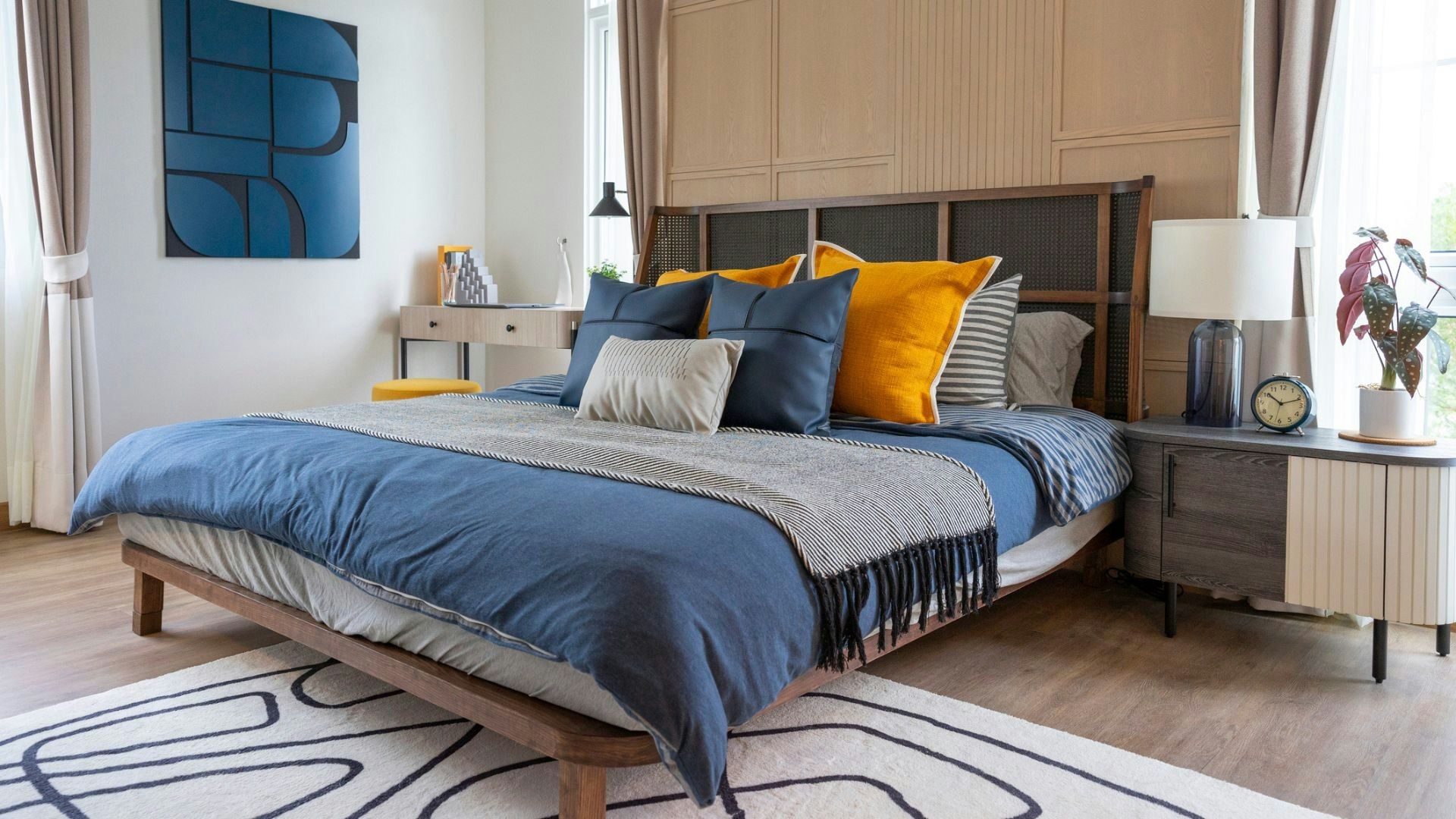 Navy bedroom ideas: Navy bed with navy bedding