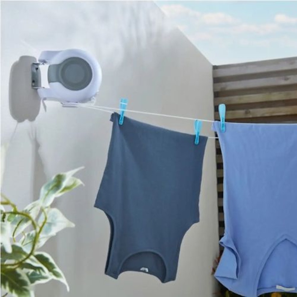 Best retractable washing line for getting your clothes dry