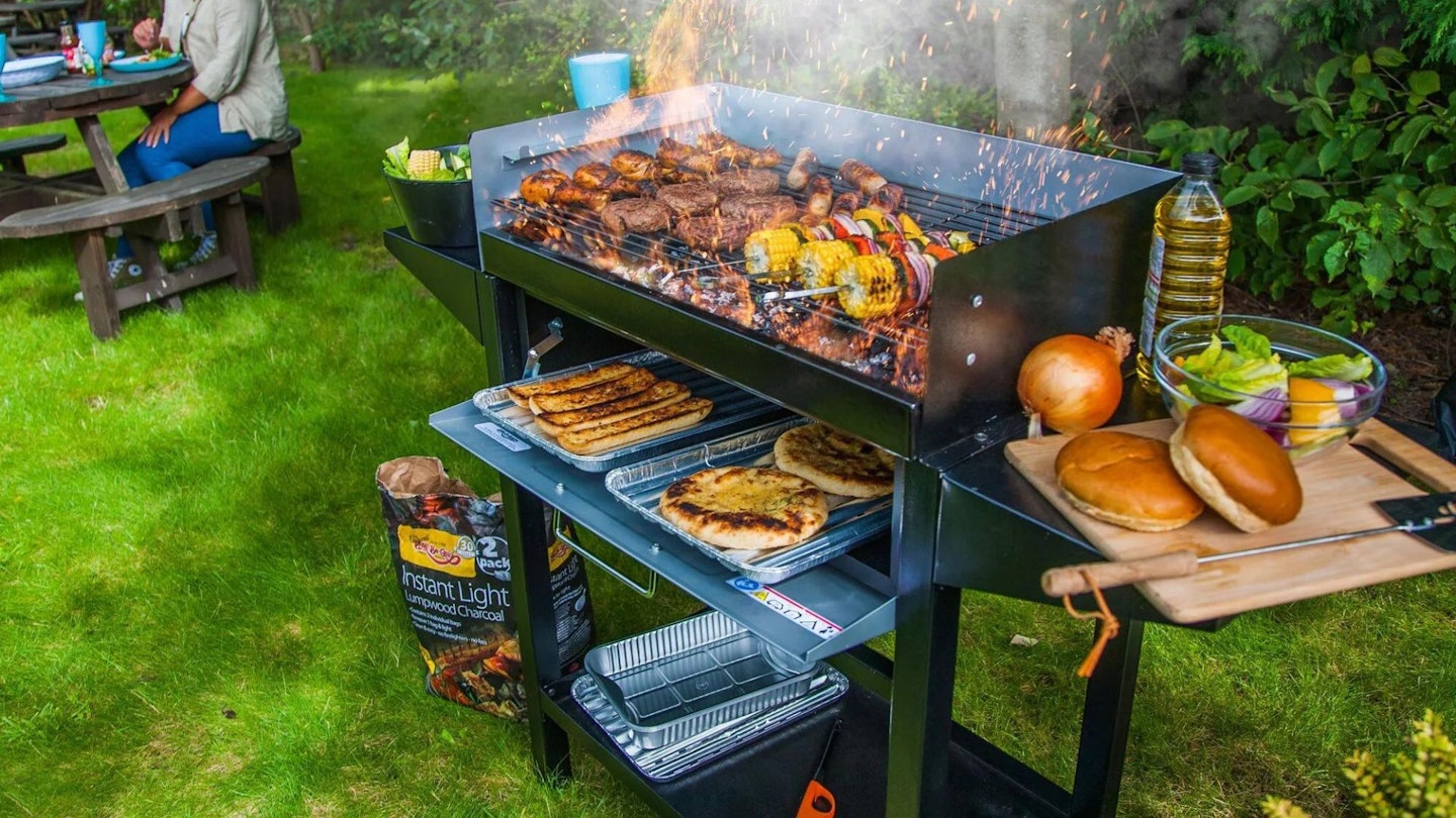 Image: https://images.bauerhosting.com/affiliates/sites/9/2024/04/Untitled-design-391.jpg?ar=16%3A9&fit=crop&crop=top&auto=format&w=1440&q=80 Bar Be Quick