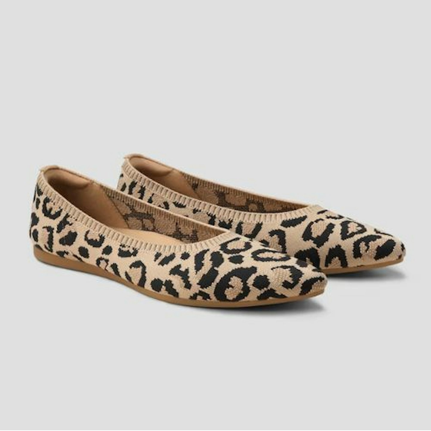 Vivaia Pointed-Toe Ballet Flats