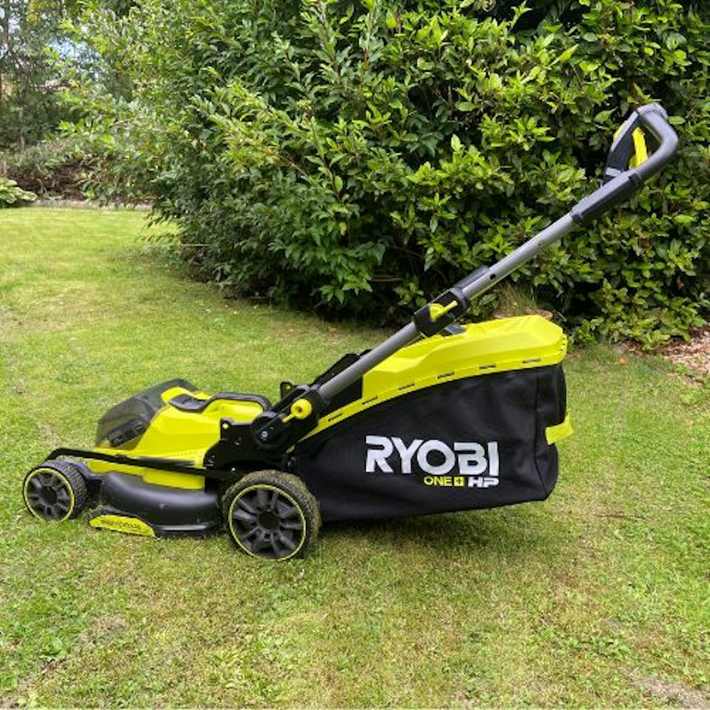 Testing the Ryobi 18V ONE+ Cordless Lawn Mower