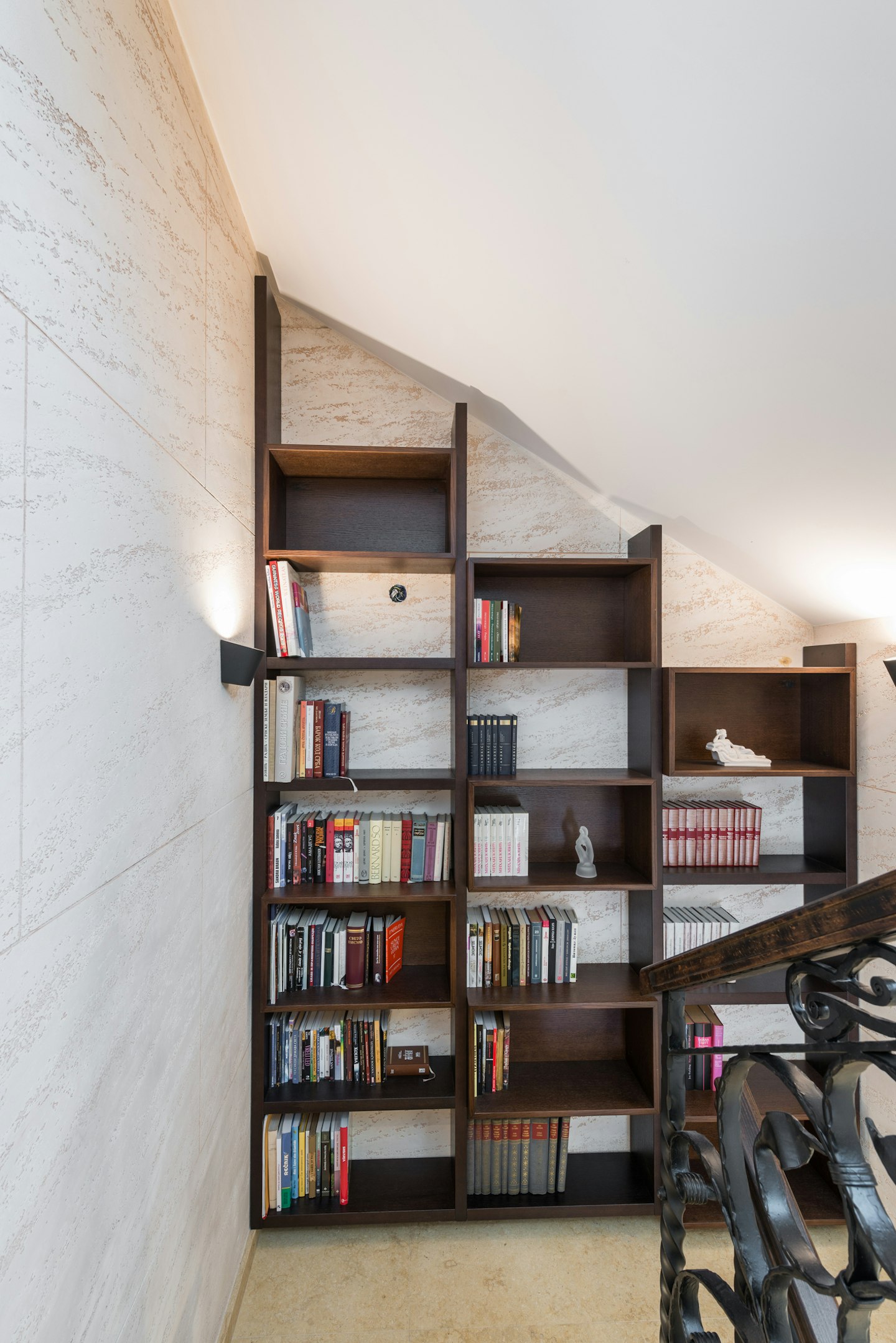 angled-shelves-for-loft-storage