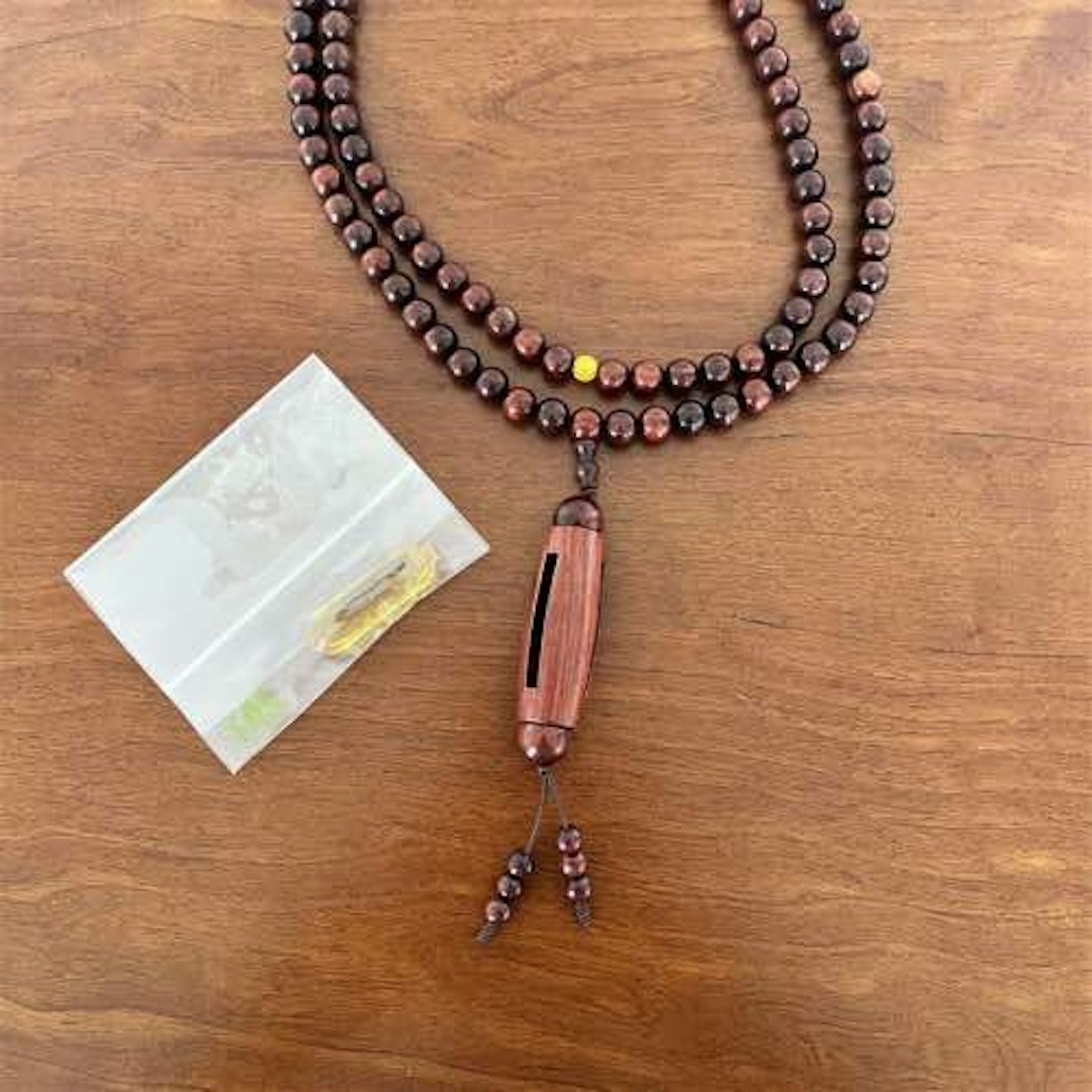 Incognito wooden necklace 