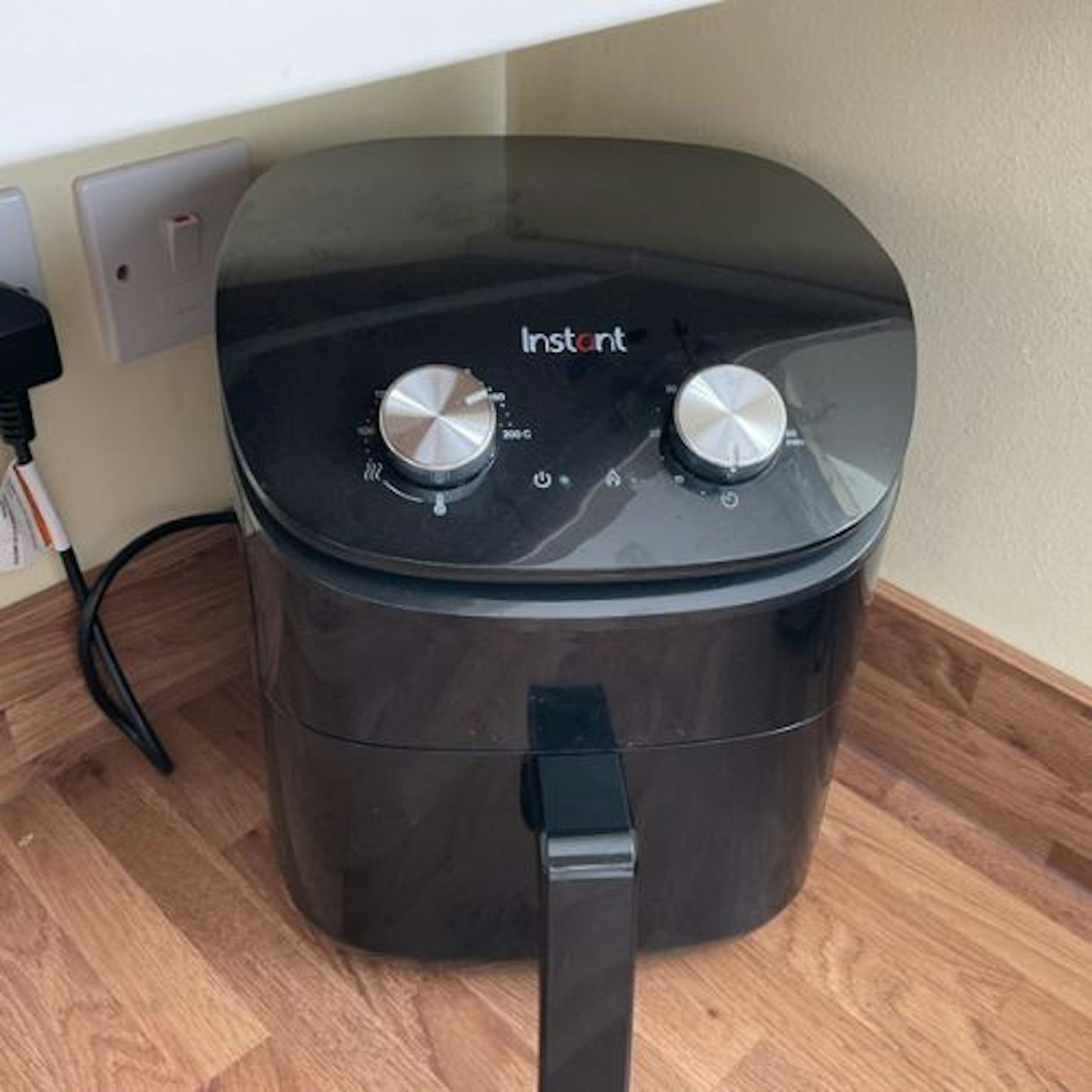 Instant Air Fryer 3.8L