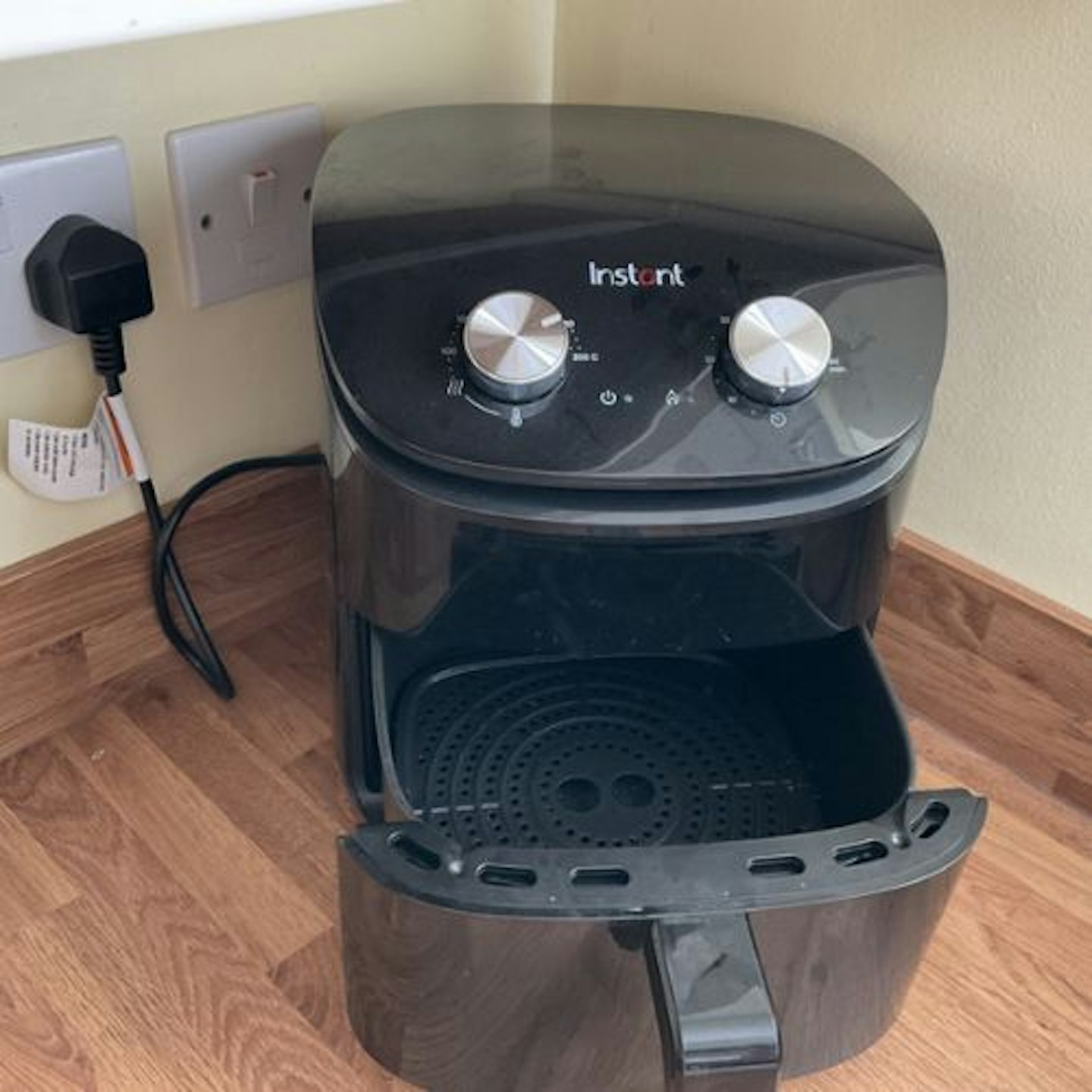 Instant Air Fryer 3.8L