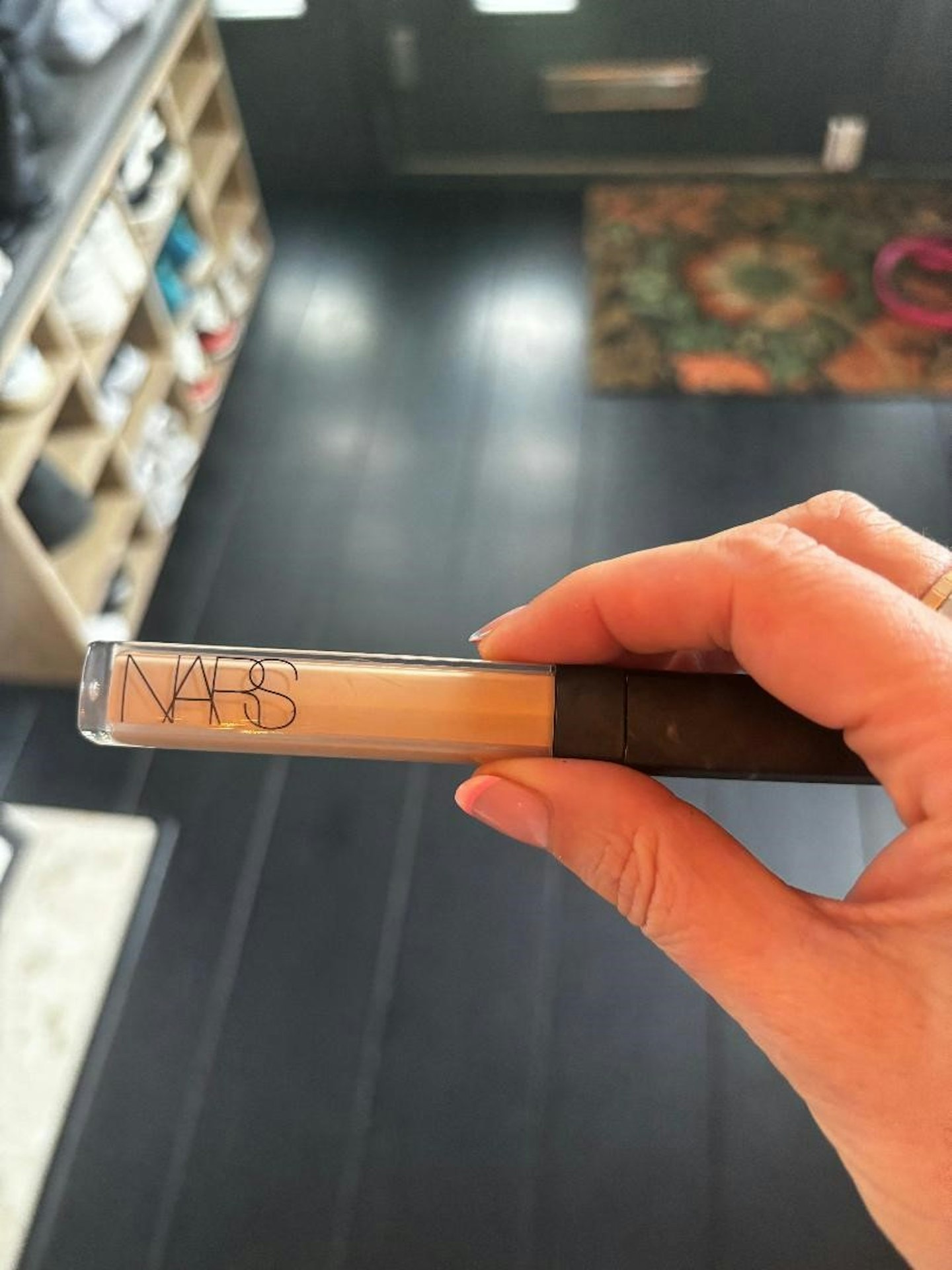 Product tester with Nars Radiant Creamy Concealer