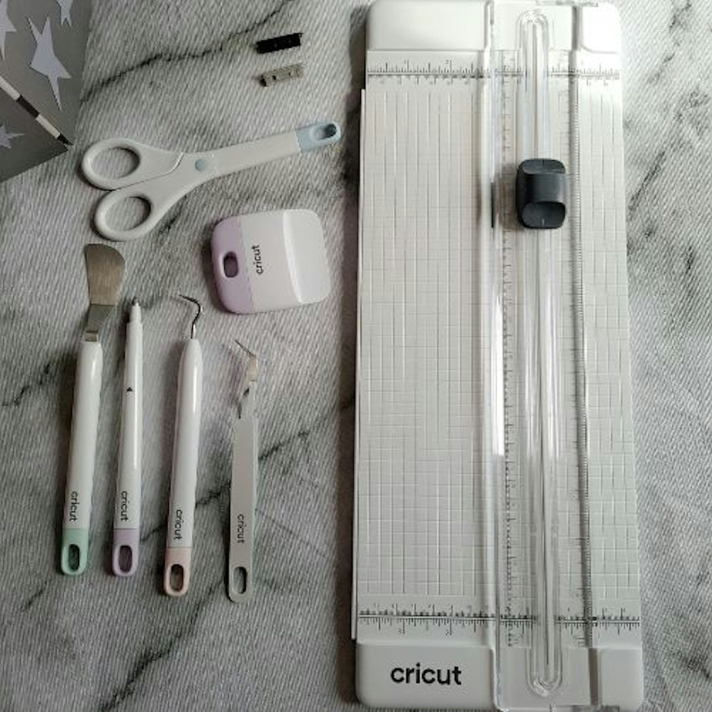 Cricut-Essential-Tool-Set-tested