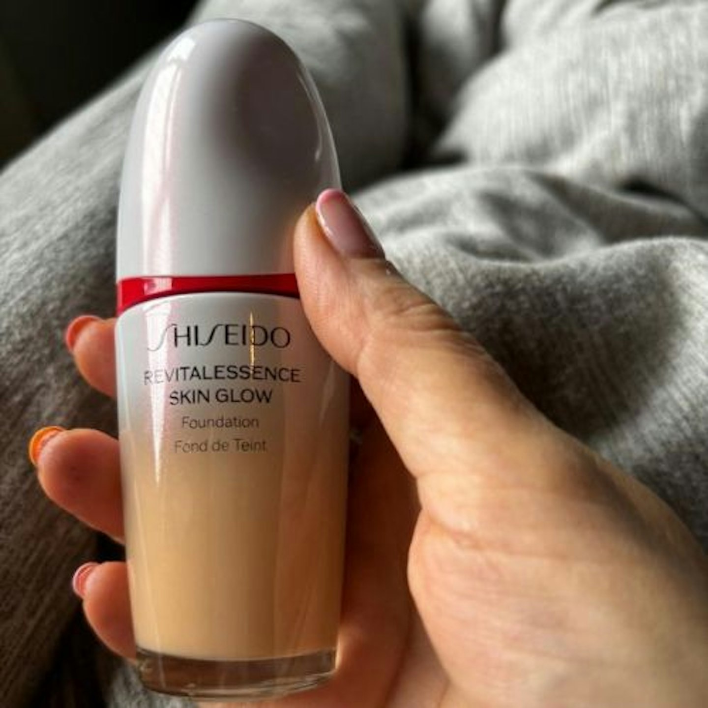 Shiseido REVITALESSENCE SKIN GLOW