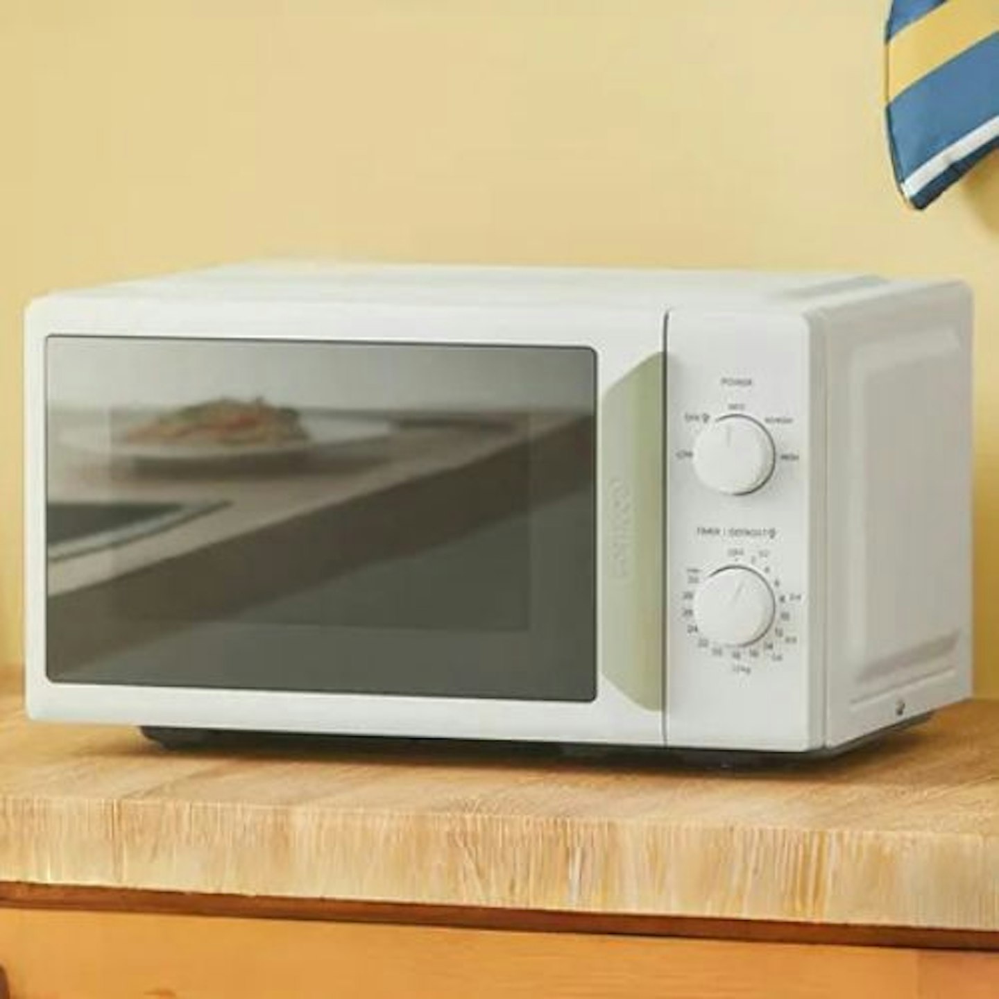 COMFEE 700W 19L Microwave