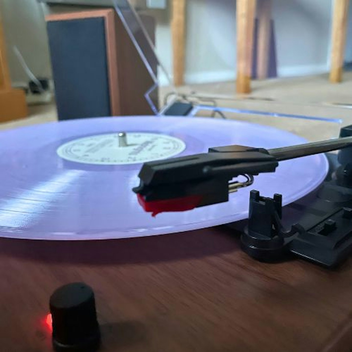 Lenco LS-100 Wood Turntable & Speakers