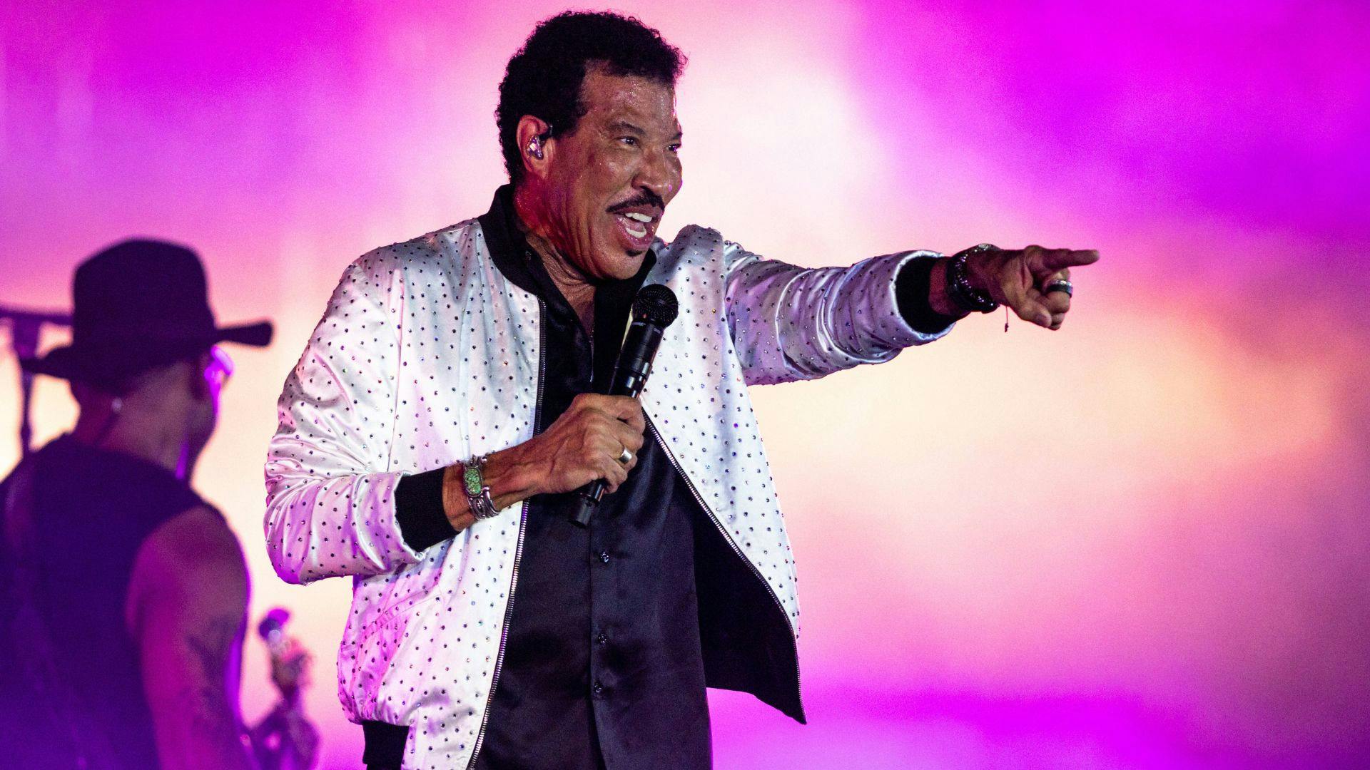 Lionel Richie UK Tour Tickets, date, prices and more