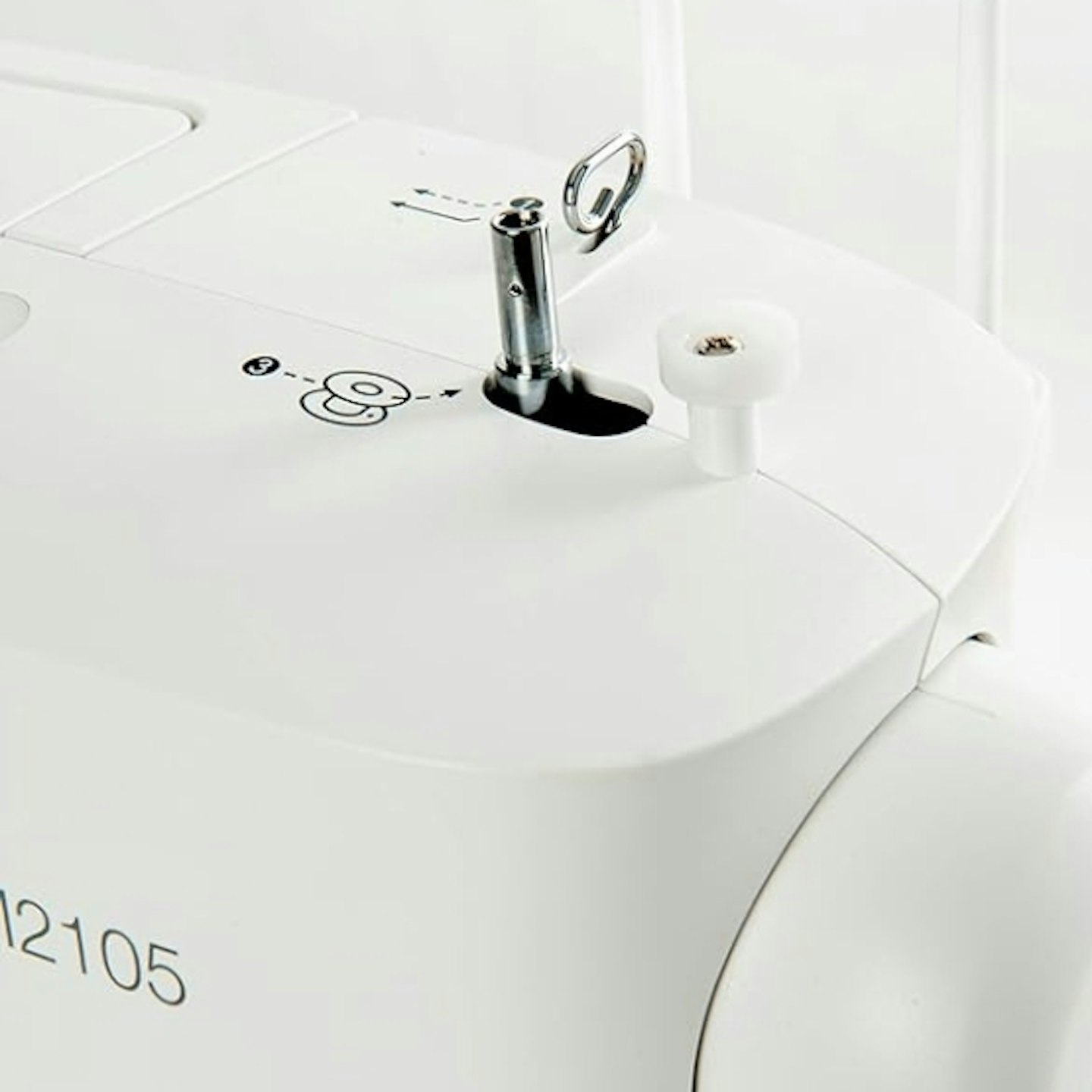 Singer M2105 Sewing Machine