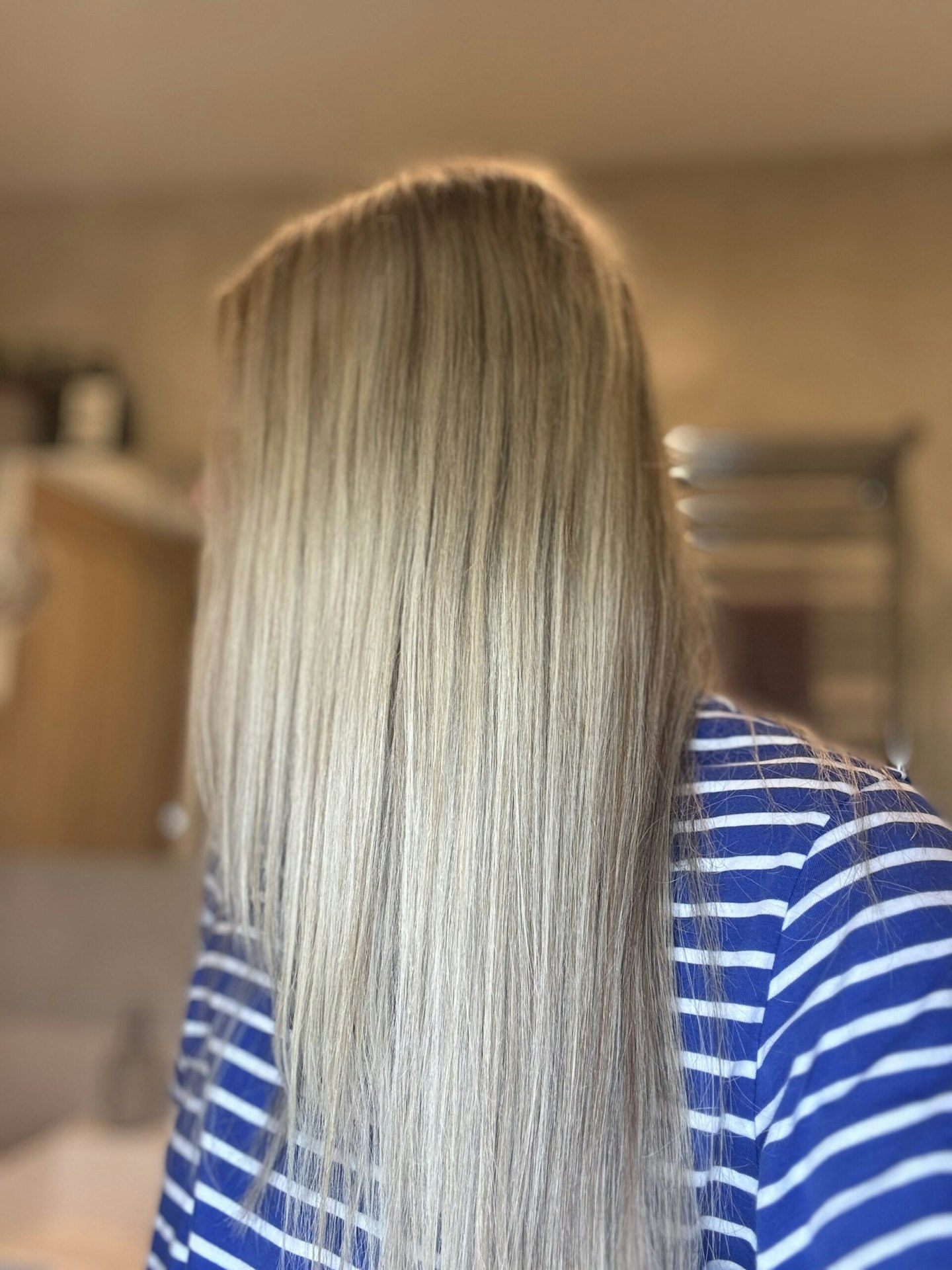 Tester's hair after using the L'Oreal Paris Elvive Colour Protect Anti-Brassiness Purple Shampoo