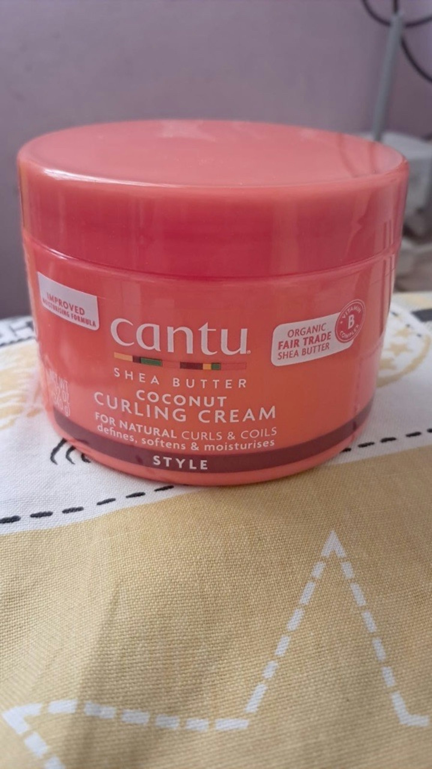 Image of the Cantu Coconut Curling Cream