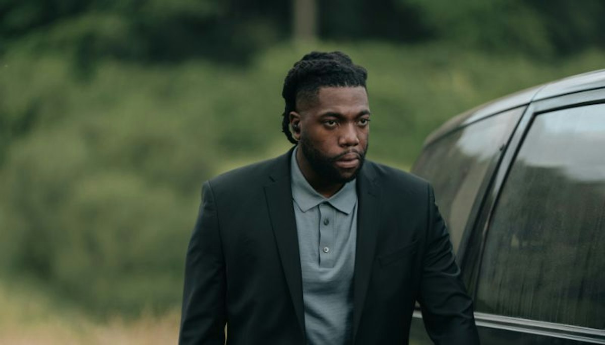 Does Amos Die In Down Cemetery Road