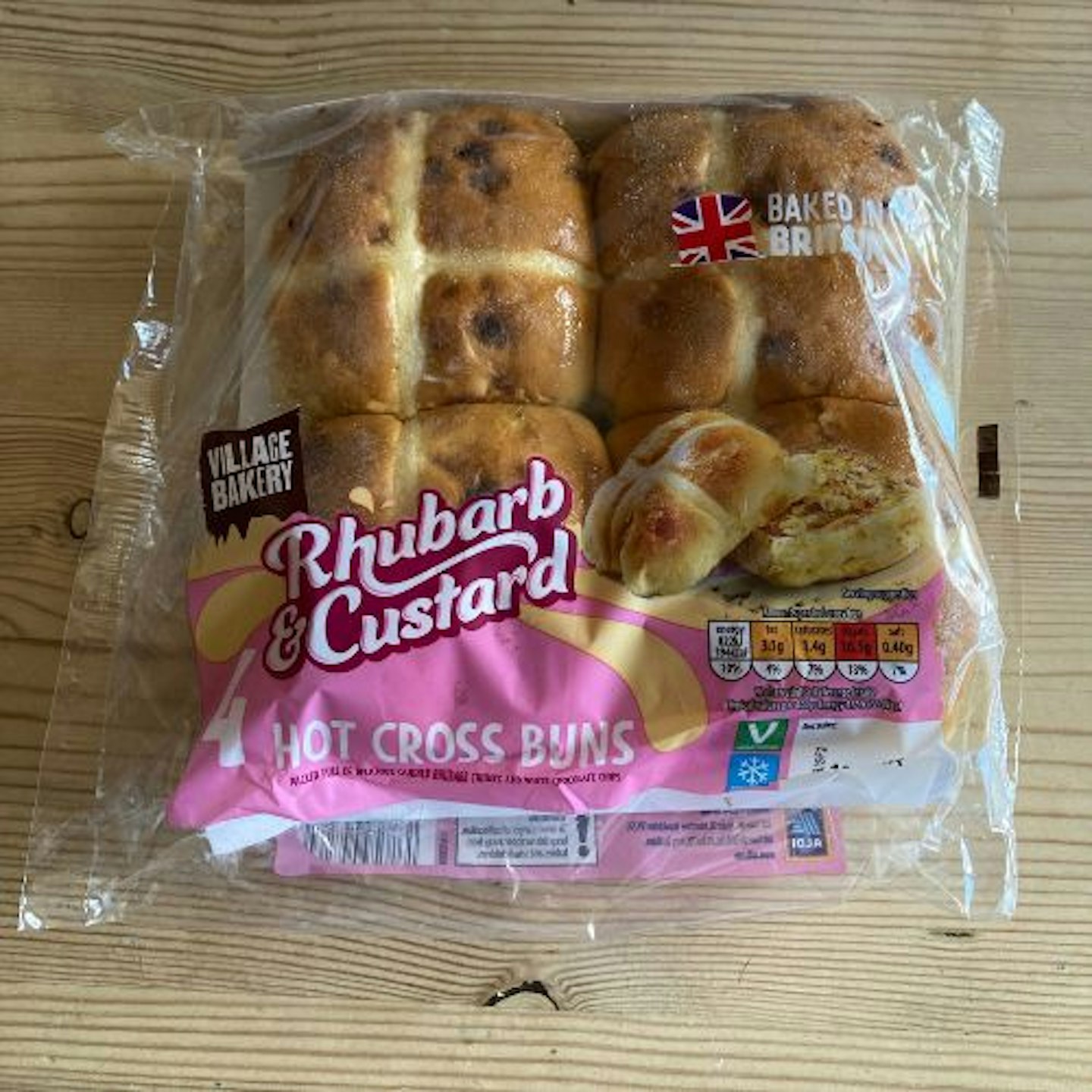 ALDI Specially Selected Rhubarb & Custard Hot Cross Buns