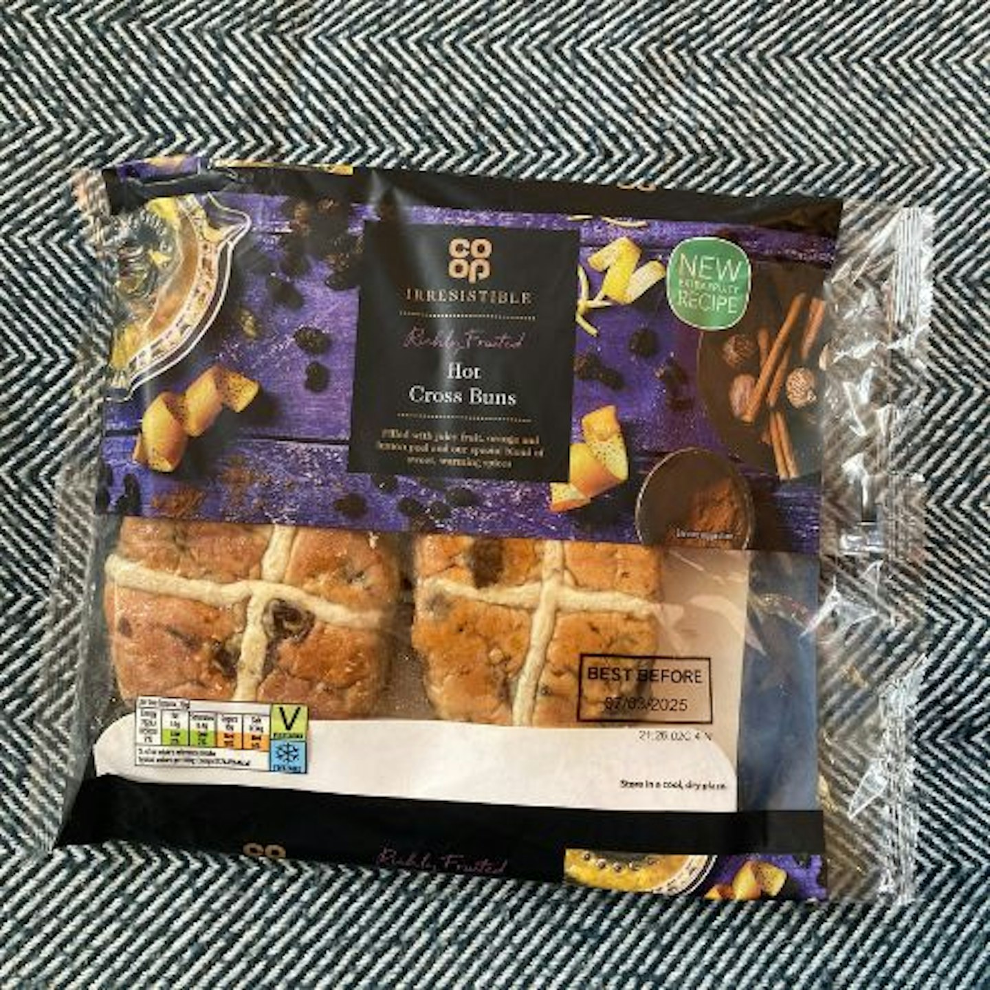 Co-op Irresistible Richly Fruited Luxury Hot Cross Buns