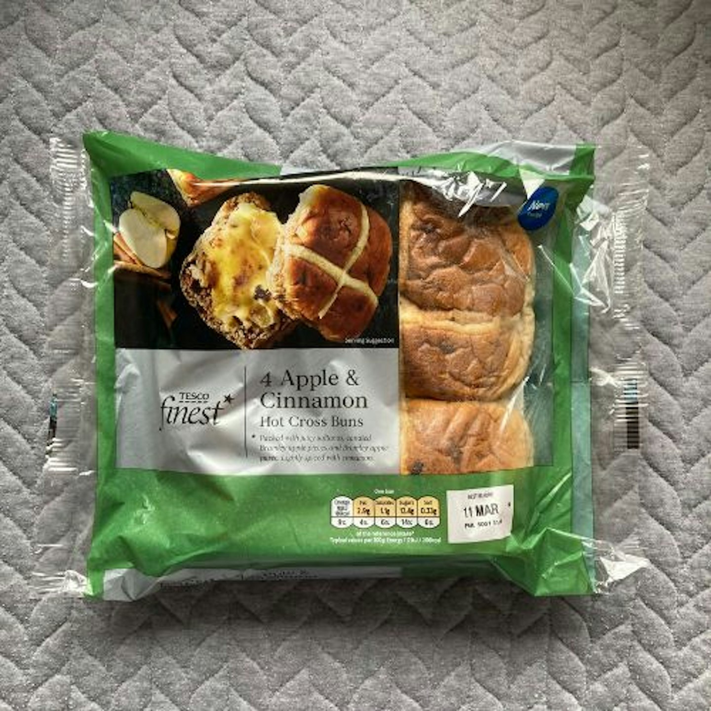 Tesco Finest Apple & Cinnamon Hot Cross Buns