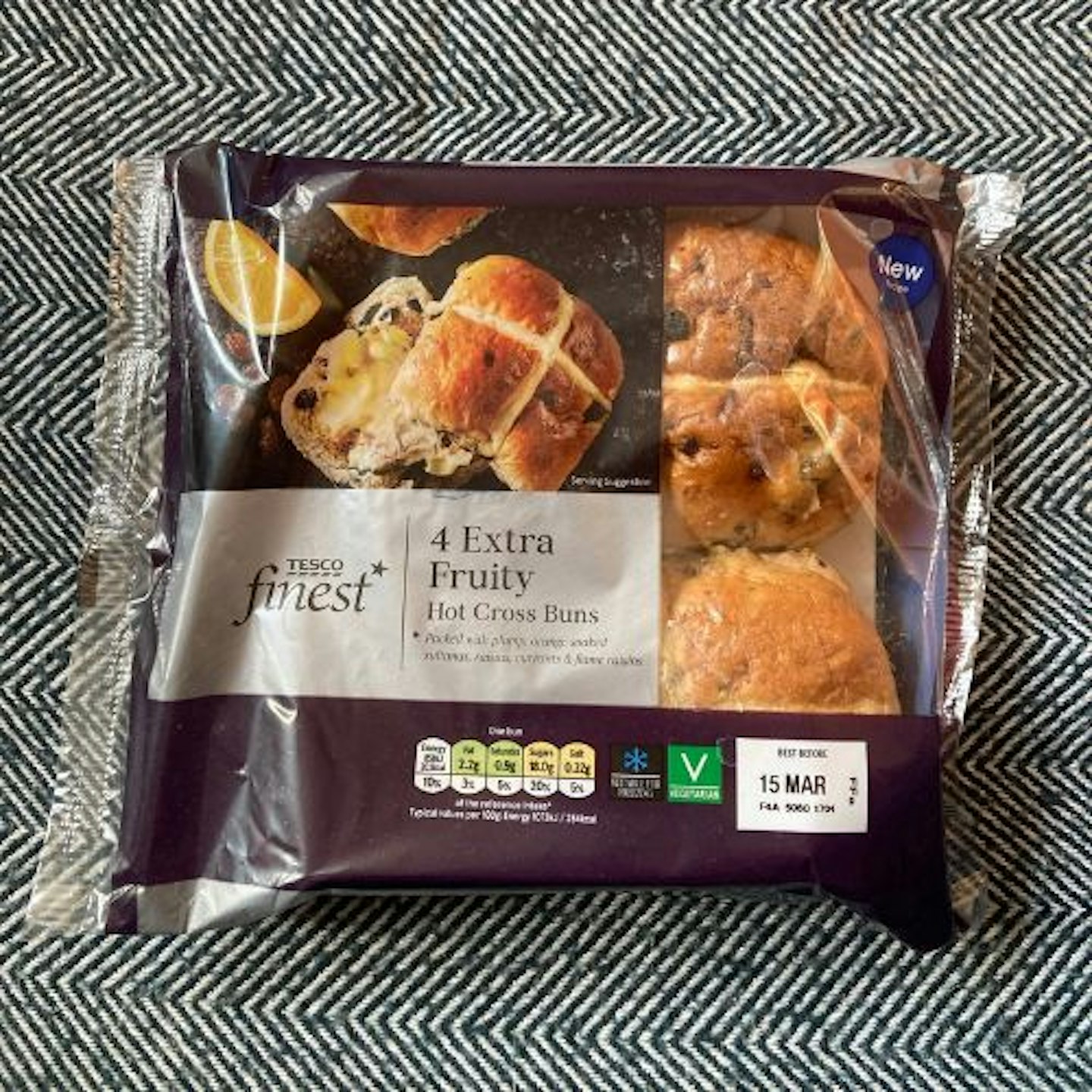 Tesco Finest Extra Fruity Hot Cross Buns