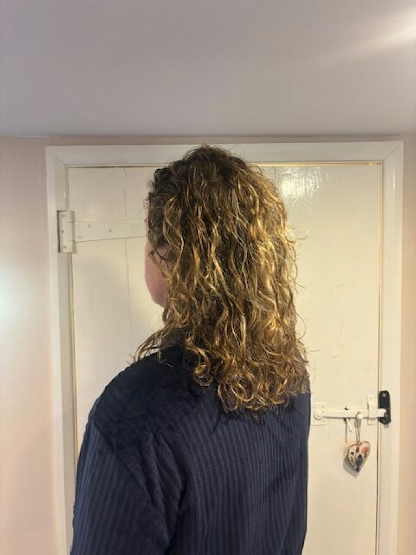 Kristi Coomber after using the Lily England Curly Hair Brush