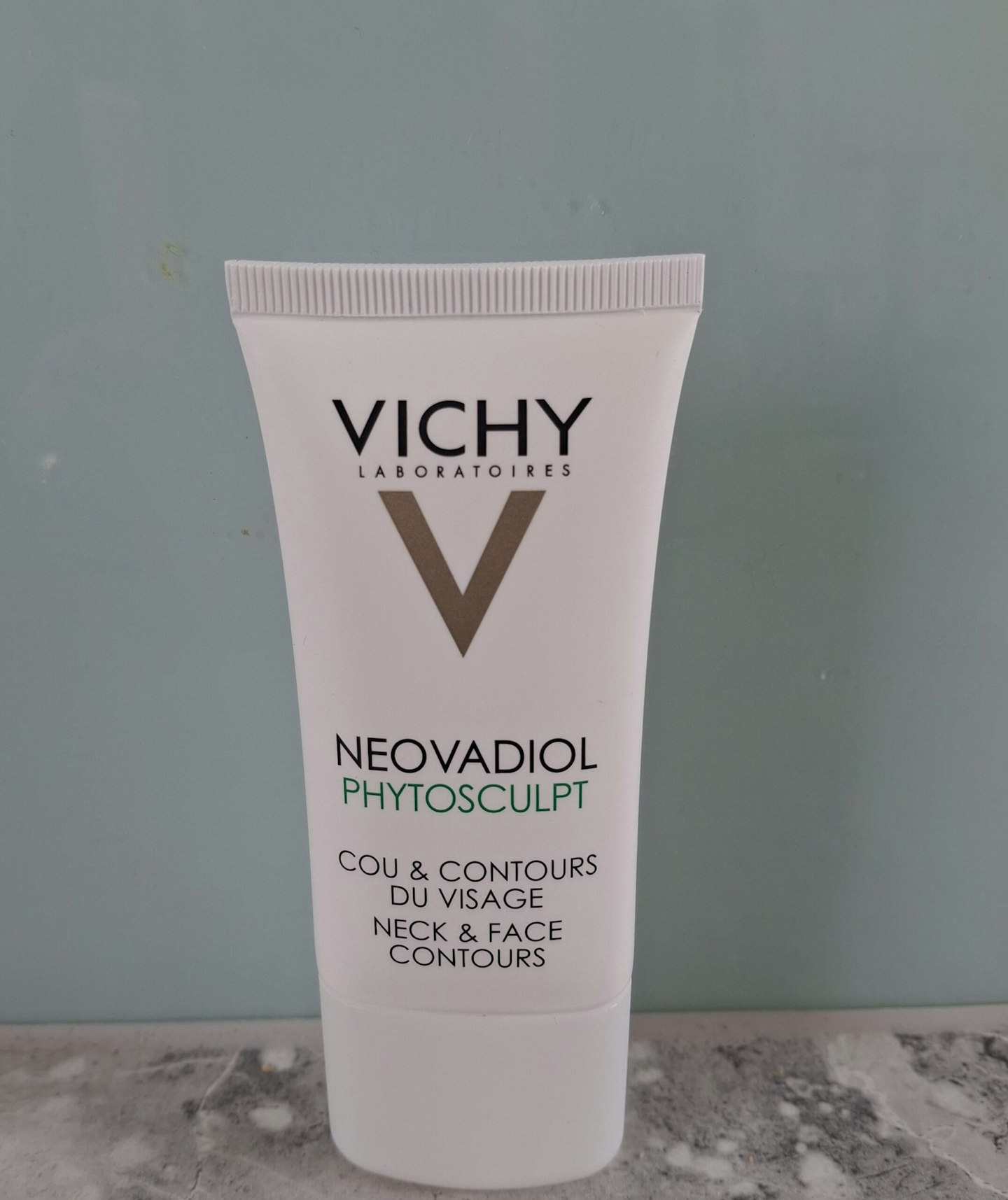 Image of the Vichy Neovadiol Phytosculpt Face and Neck Cream