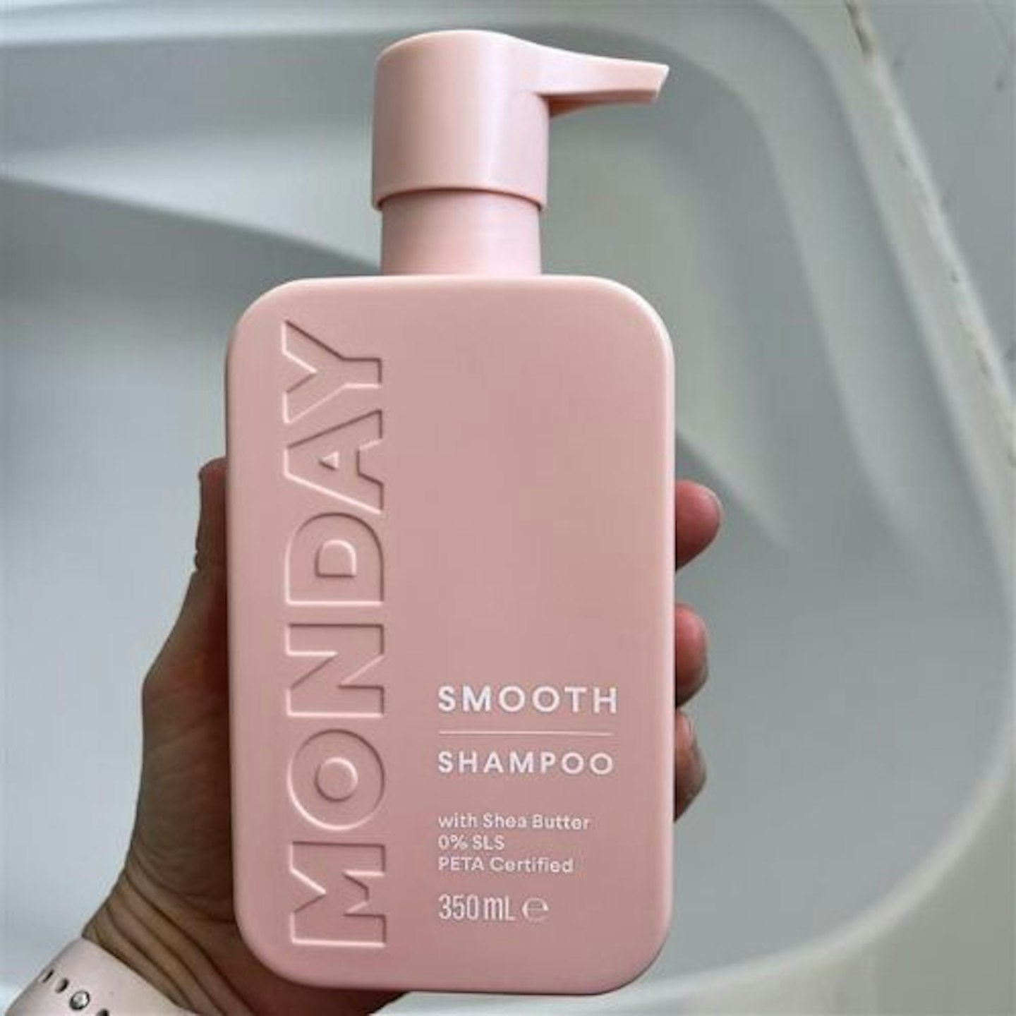 MONDAY Haircare SMOOTH Shampoo