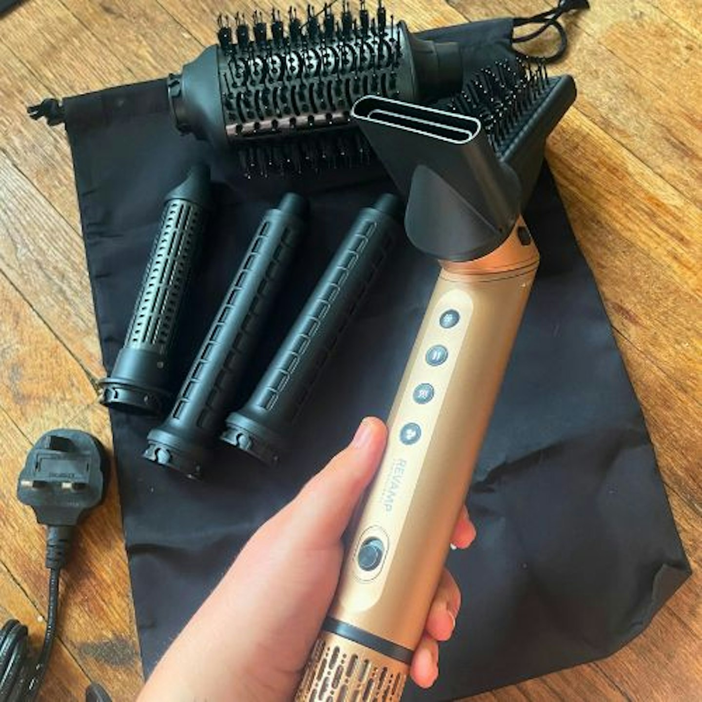 REVAMP Dynamic Radiance Pro Blow Dry 7-in-1 Ionic ​Air Styler