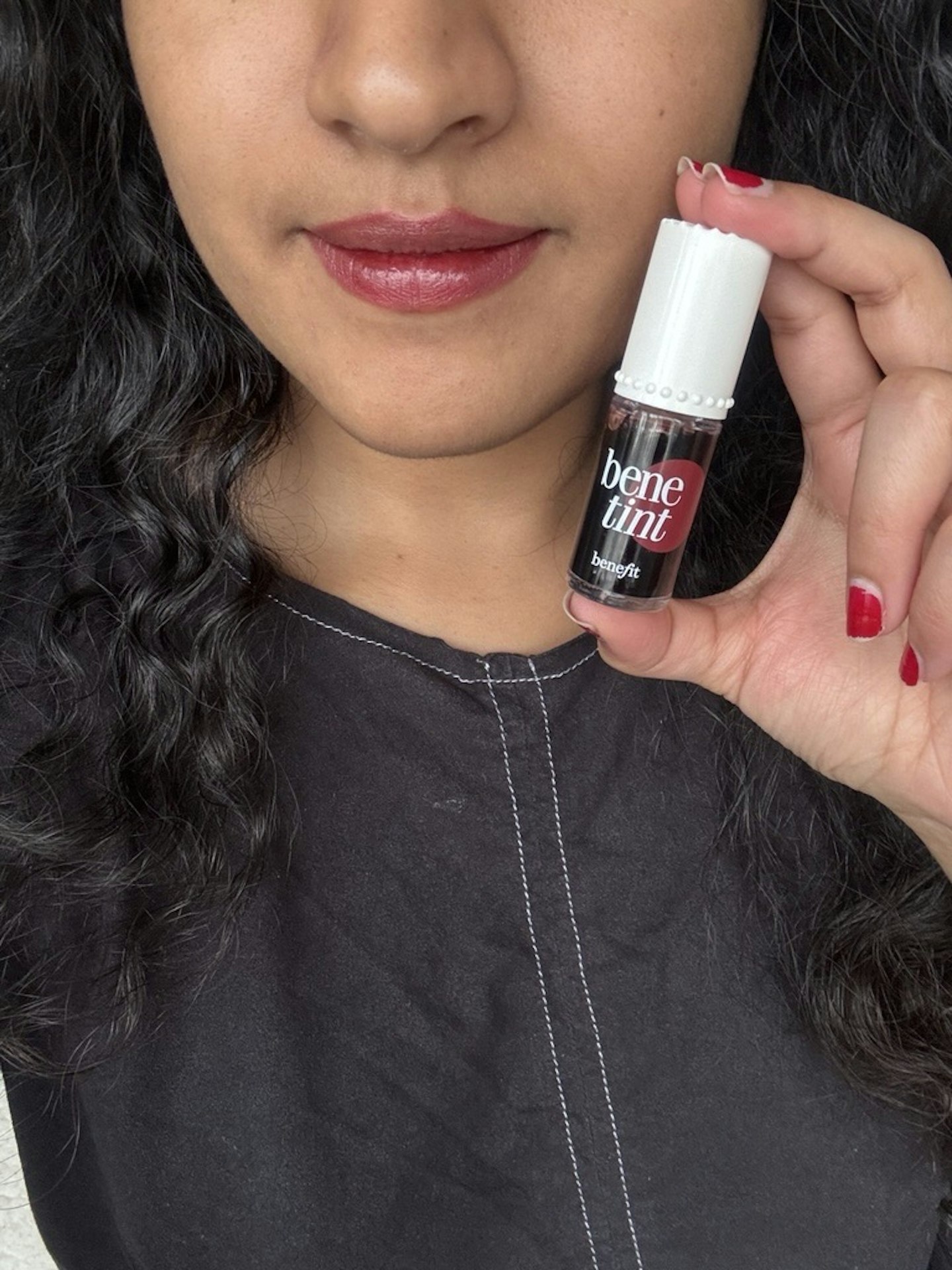 Tester after using the Benefit Benetint Rose-Tinted Lip & Cheek Stain