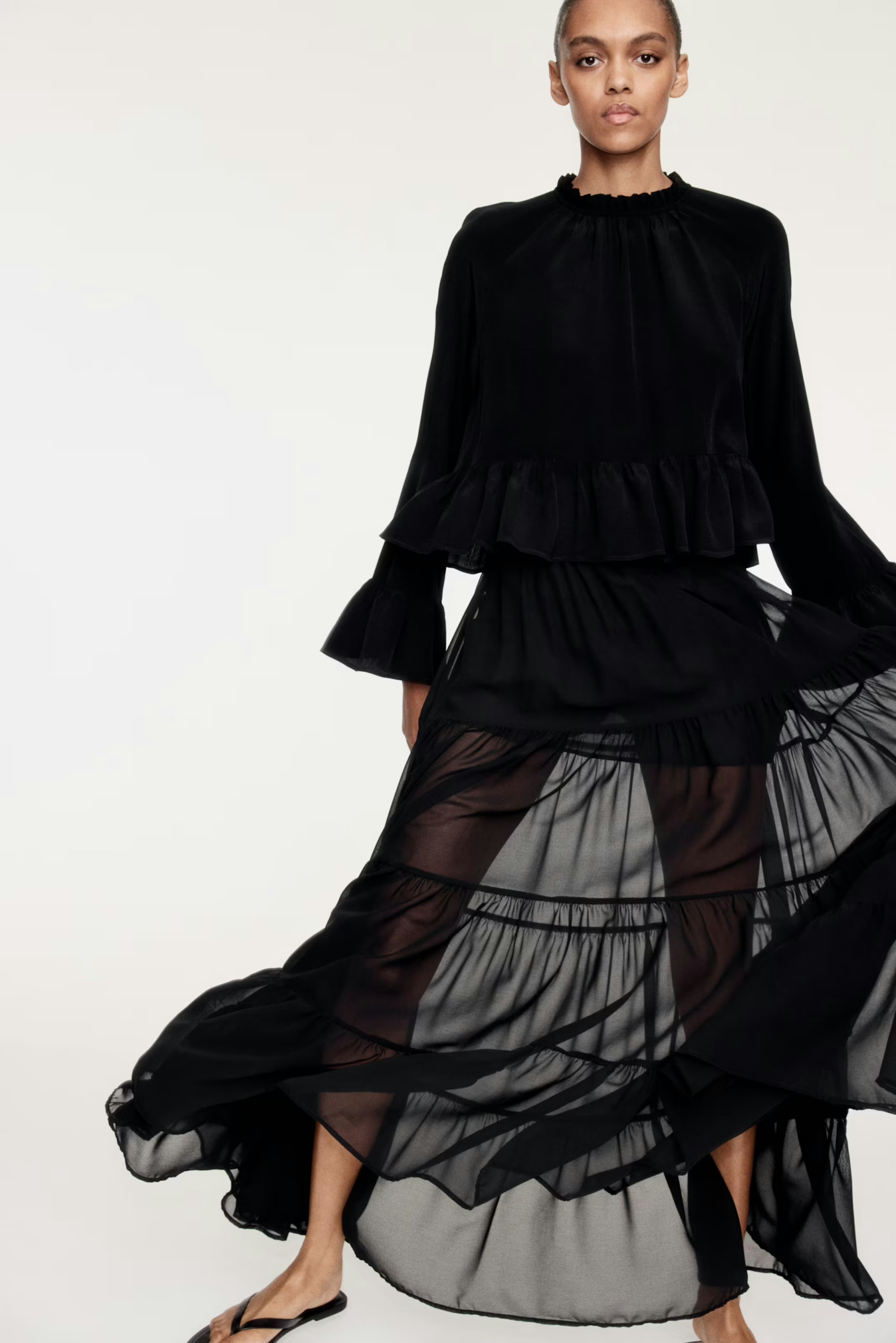Image of the H&M tiered maxi skirt 