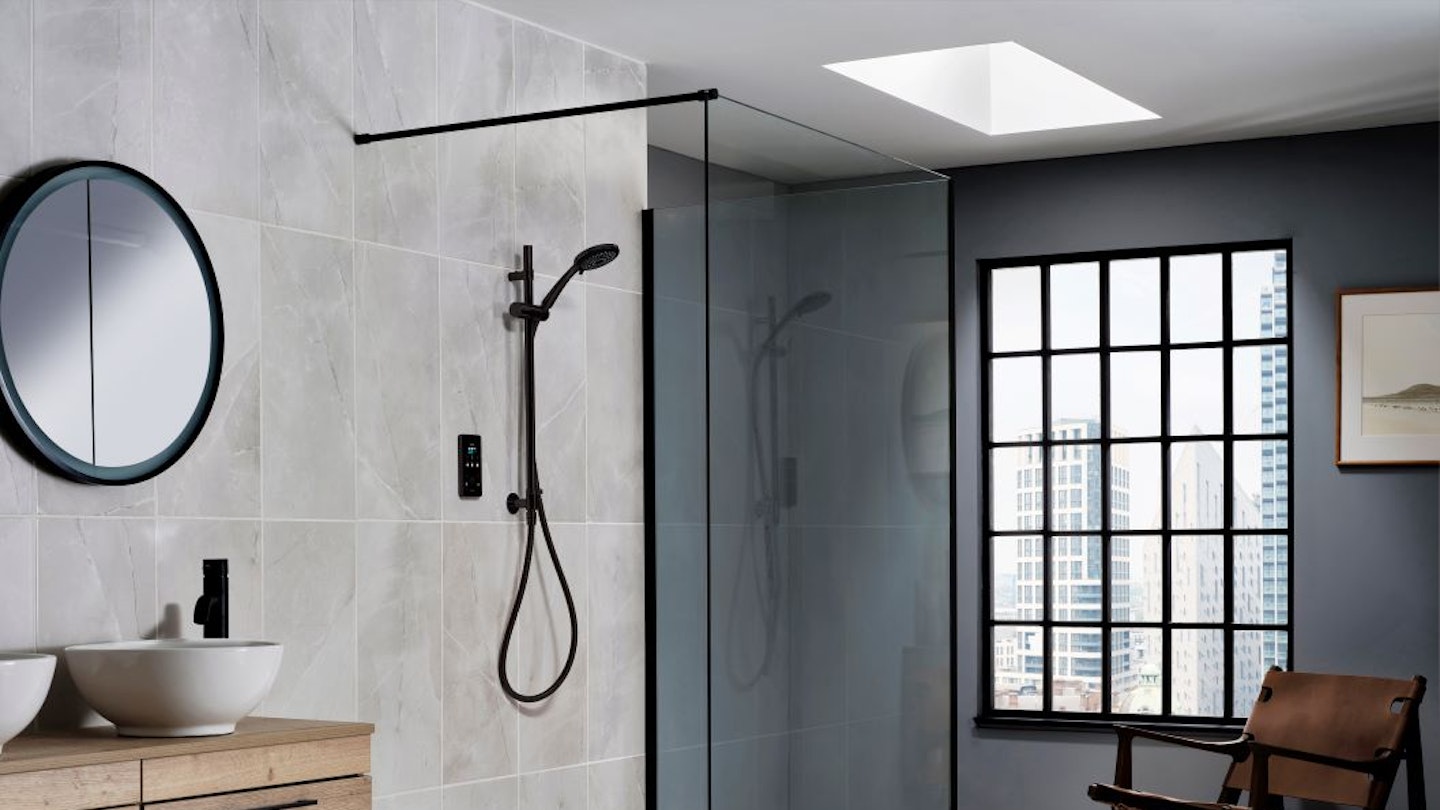 Image: https://images.bauerhosting.com/affiliates/sites/9/2025/10/Envi-single-Outlet-dry-Black-Final-black-tap.png.jpg?ar=16%3A9&fit=crop&crop=top&auto=format&w=1440&q=80 WIN ENVI ELECTRIC SHOWER