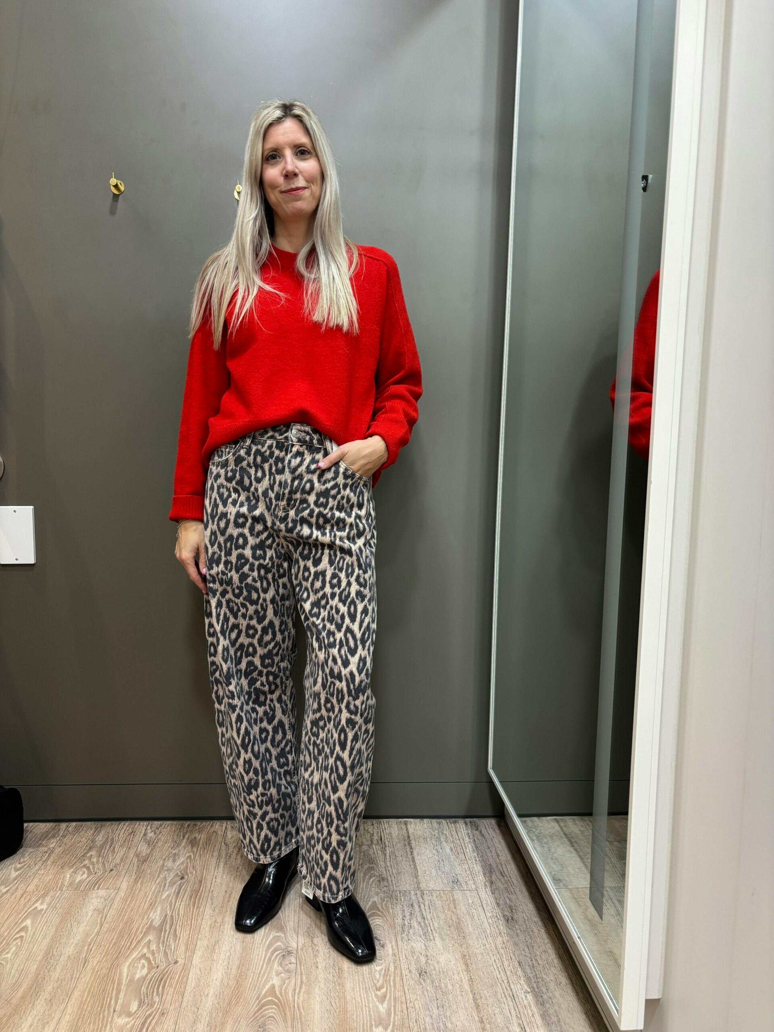 How to style animal print jeans