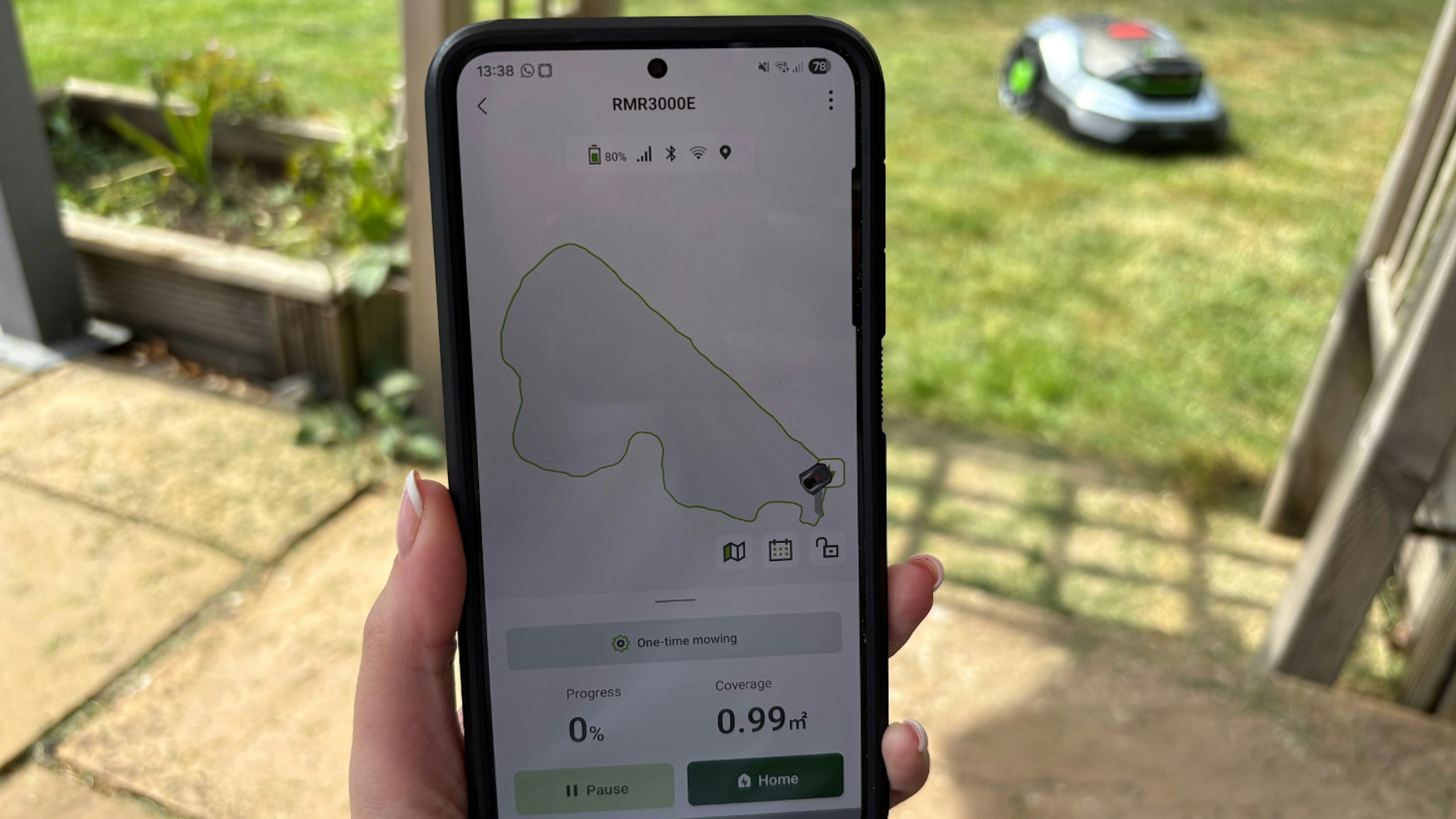 AURA-R2 Robotic Lawn Mower 3000m² app