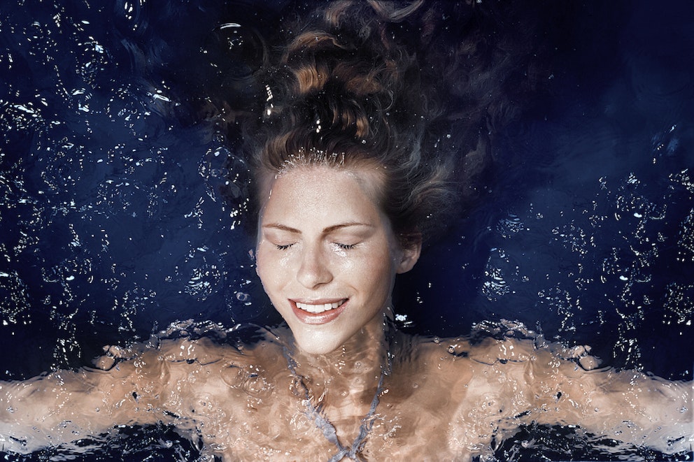 Cold water therapy what are the benefits and does it help?