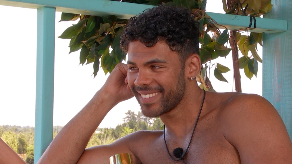 The Love Island contestants who have bagged themselves a degree 🎓