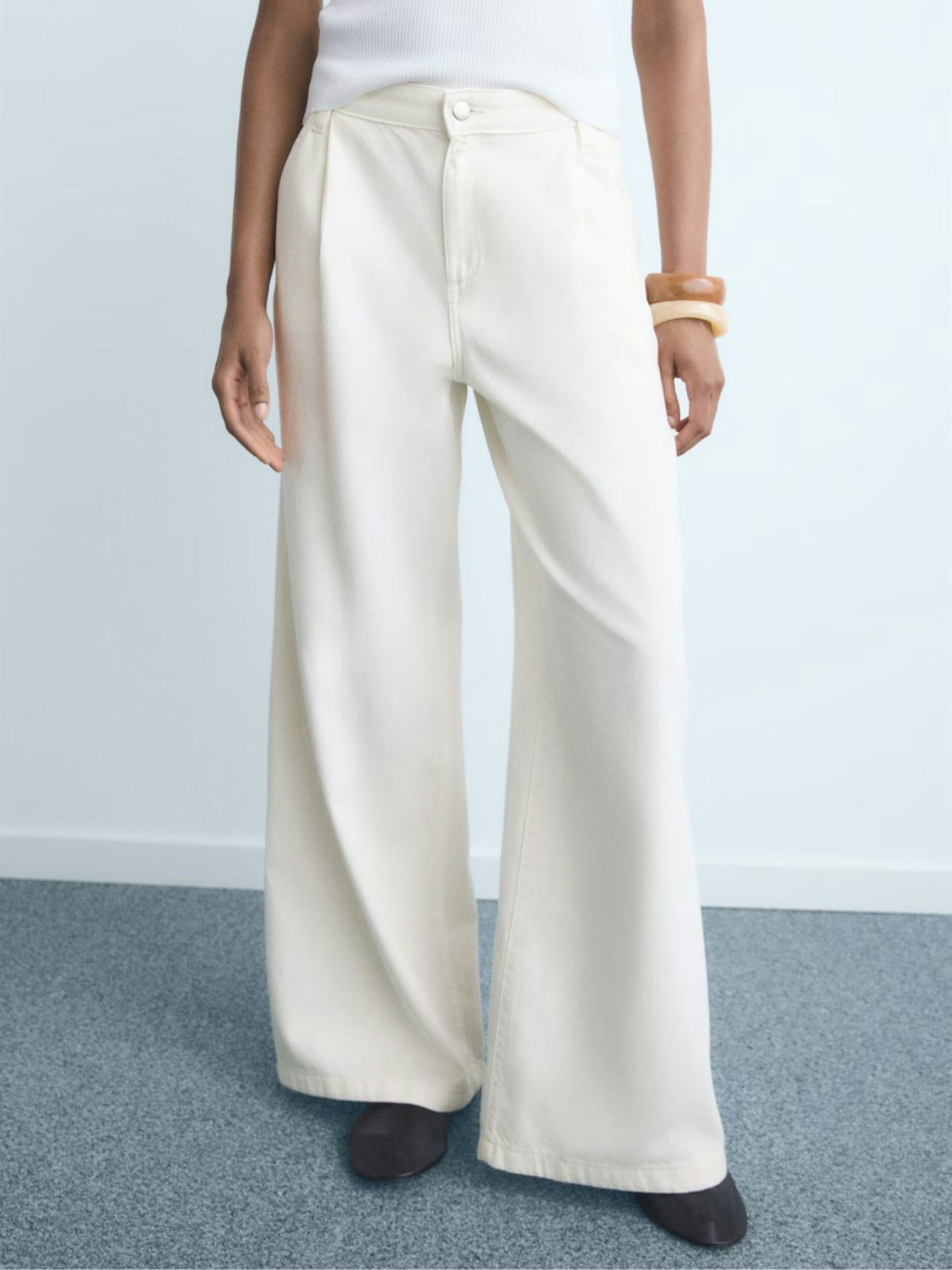 Mango Wide-Leg Pleated Jeans