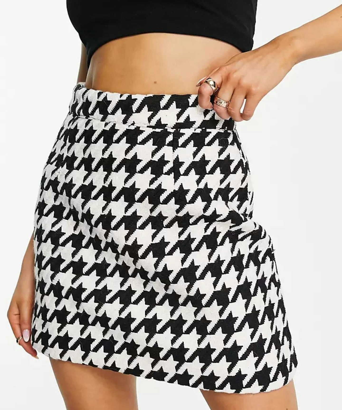 Anna's Monochrome Skirt and Top